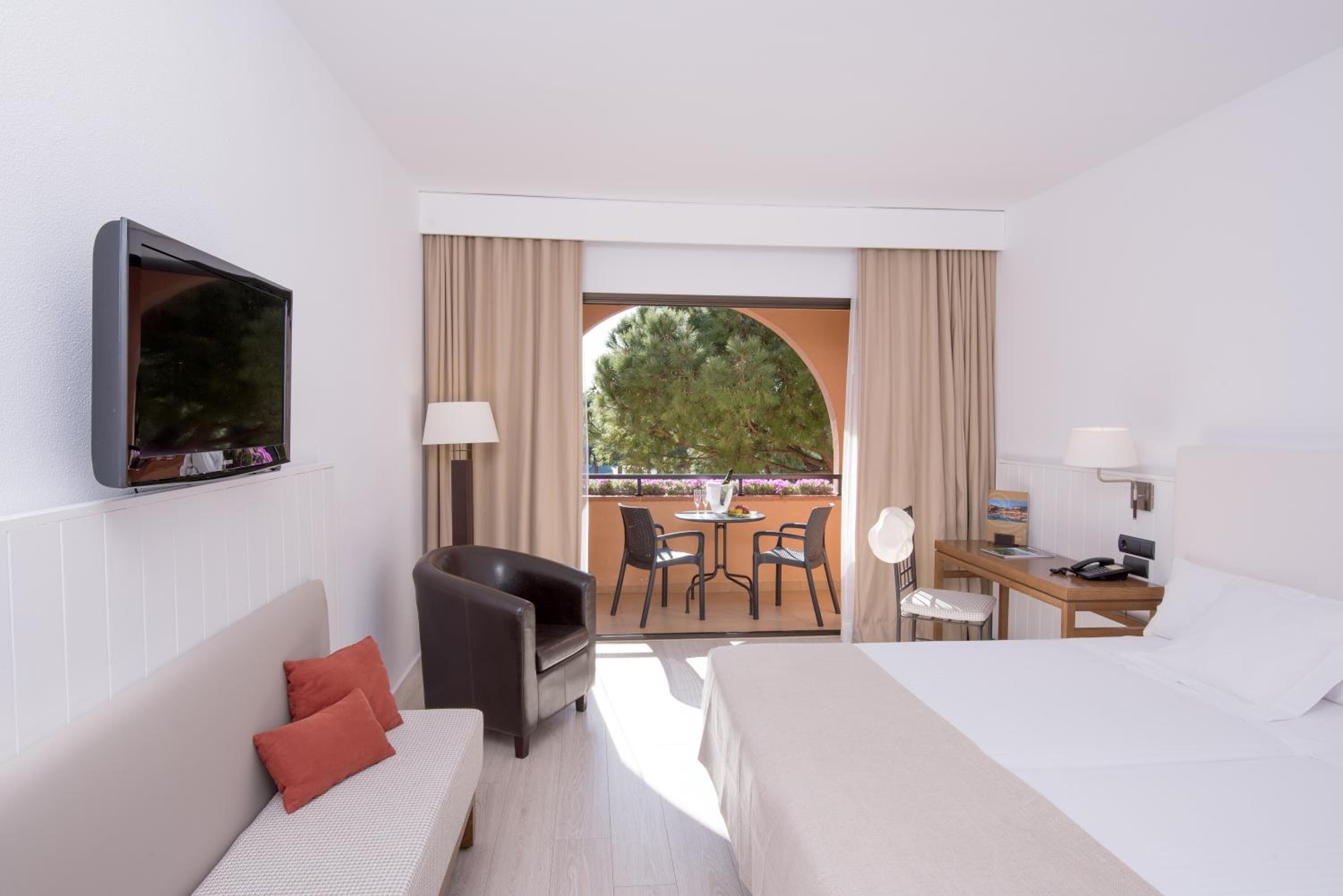 Double or Twin Room with Balcony