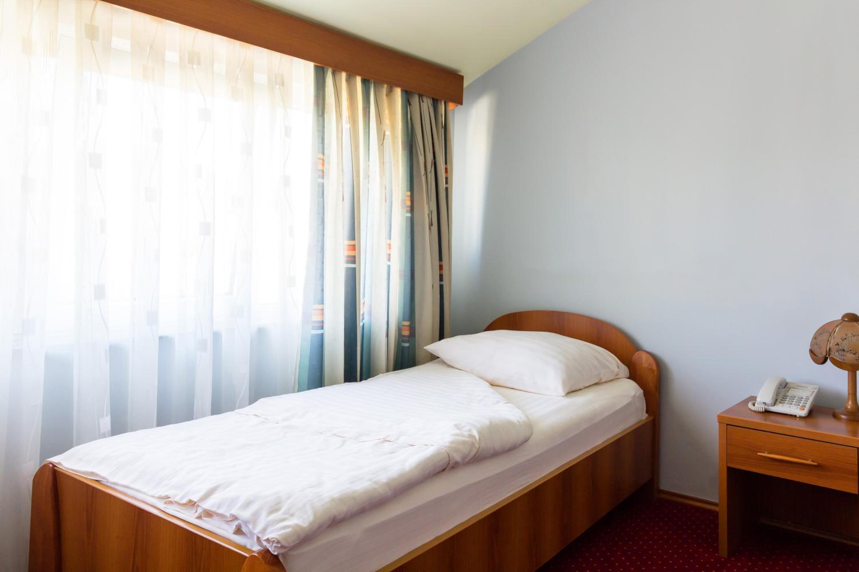 Single Room photo 2