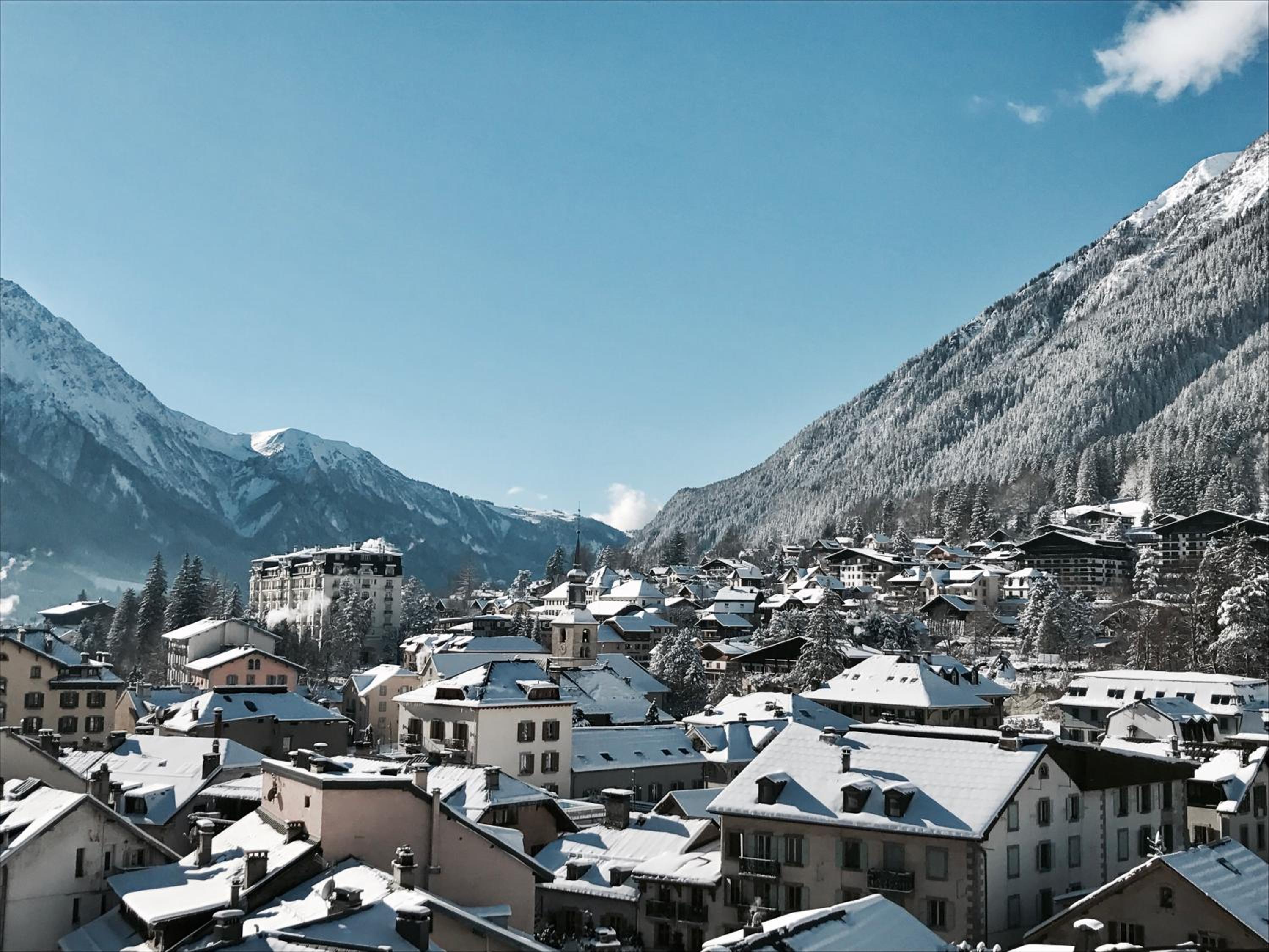 Suite with Balcony - Mont-Blanc Range View - Photo 6
