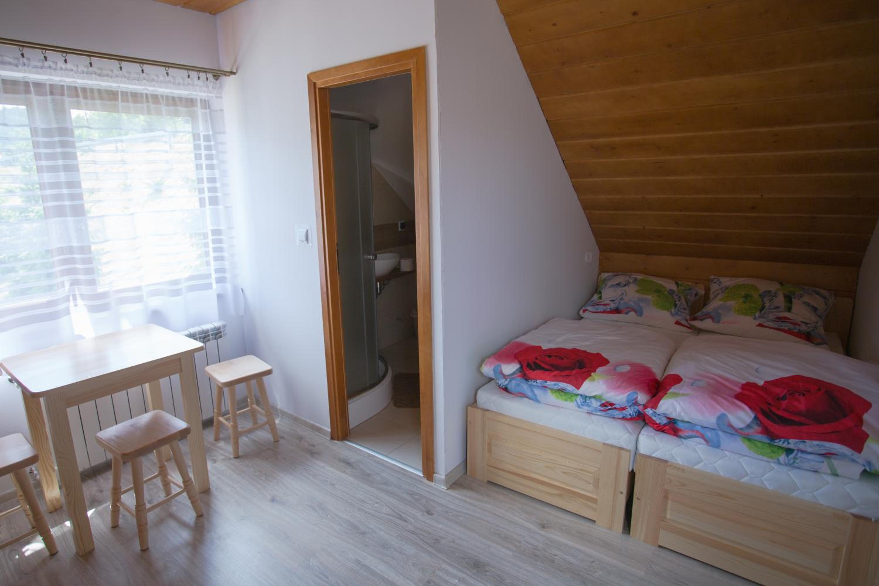 Triple Room with Private Bathroom photo 1