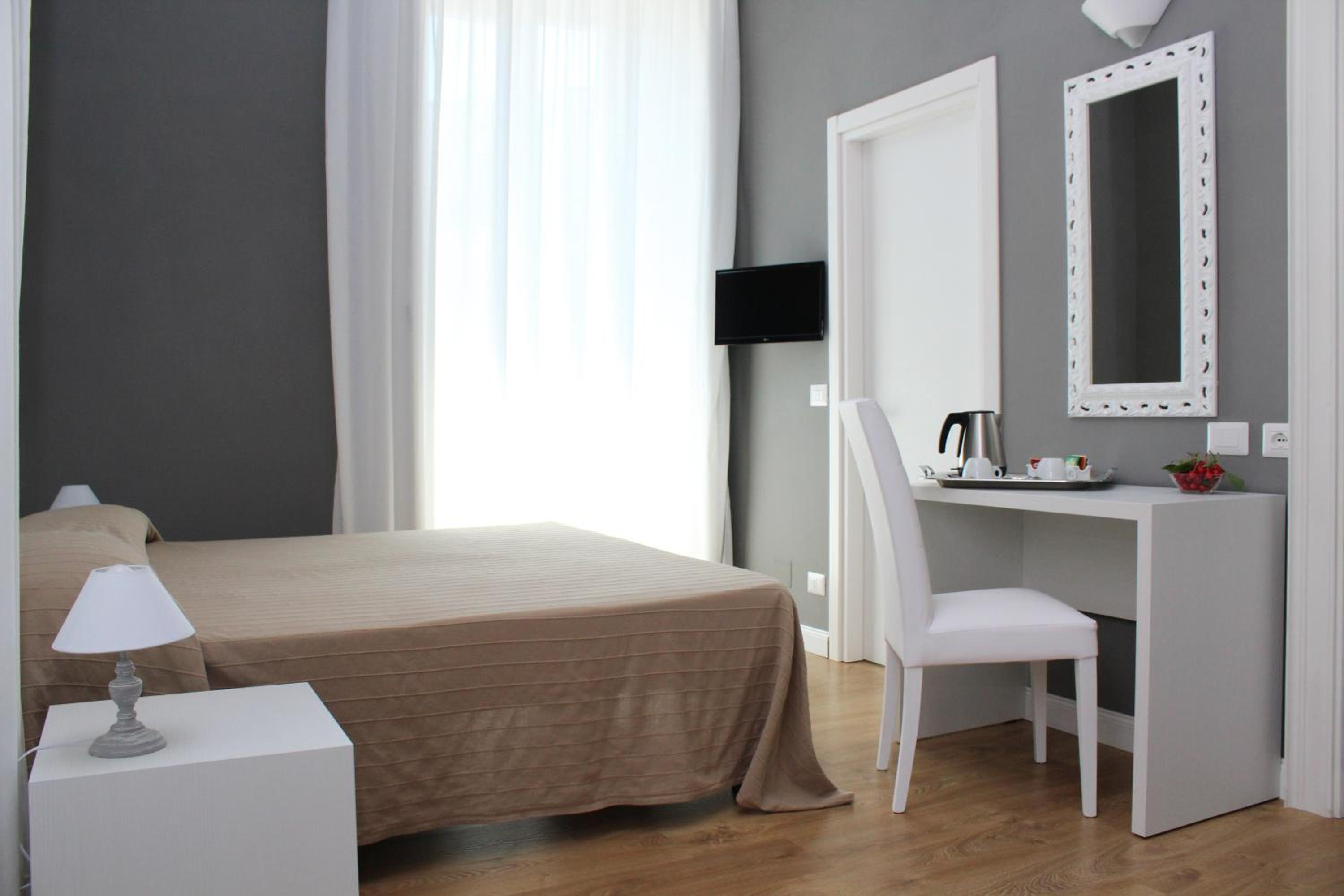 Superior Double Room - Photo 4