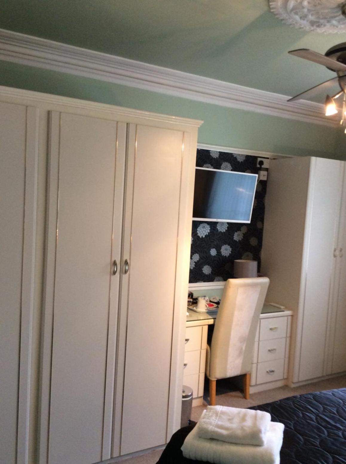 Triple Room with Shower - Photo 3