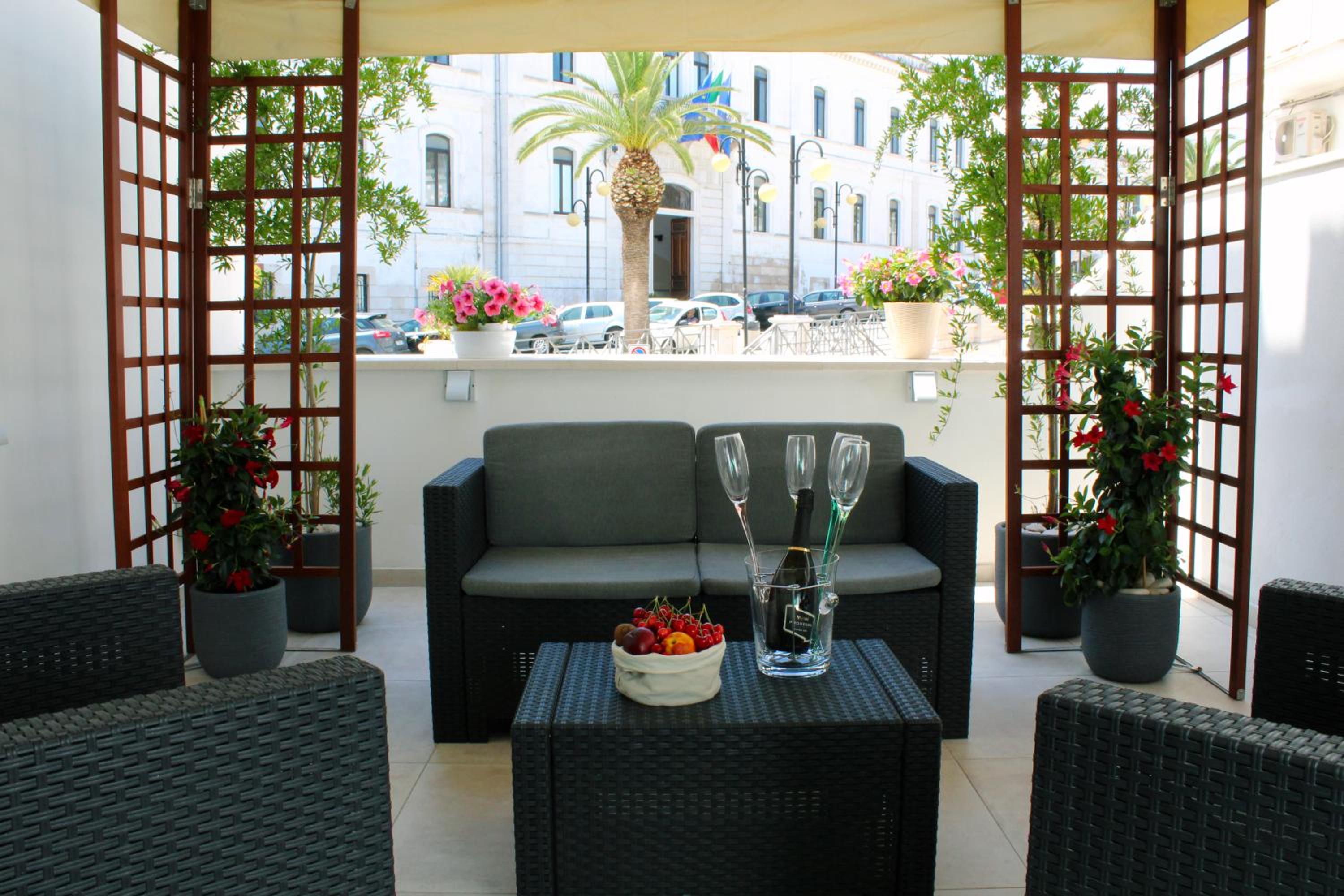 Double Room with Terrace - Photo 14