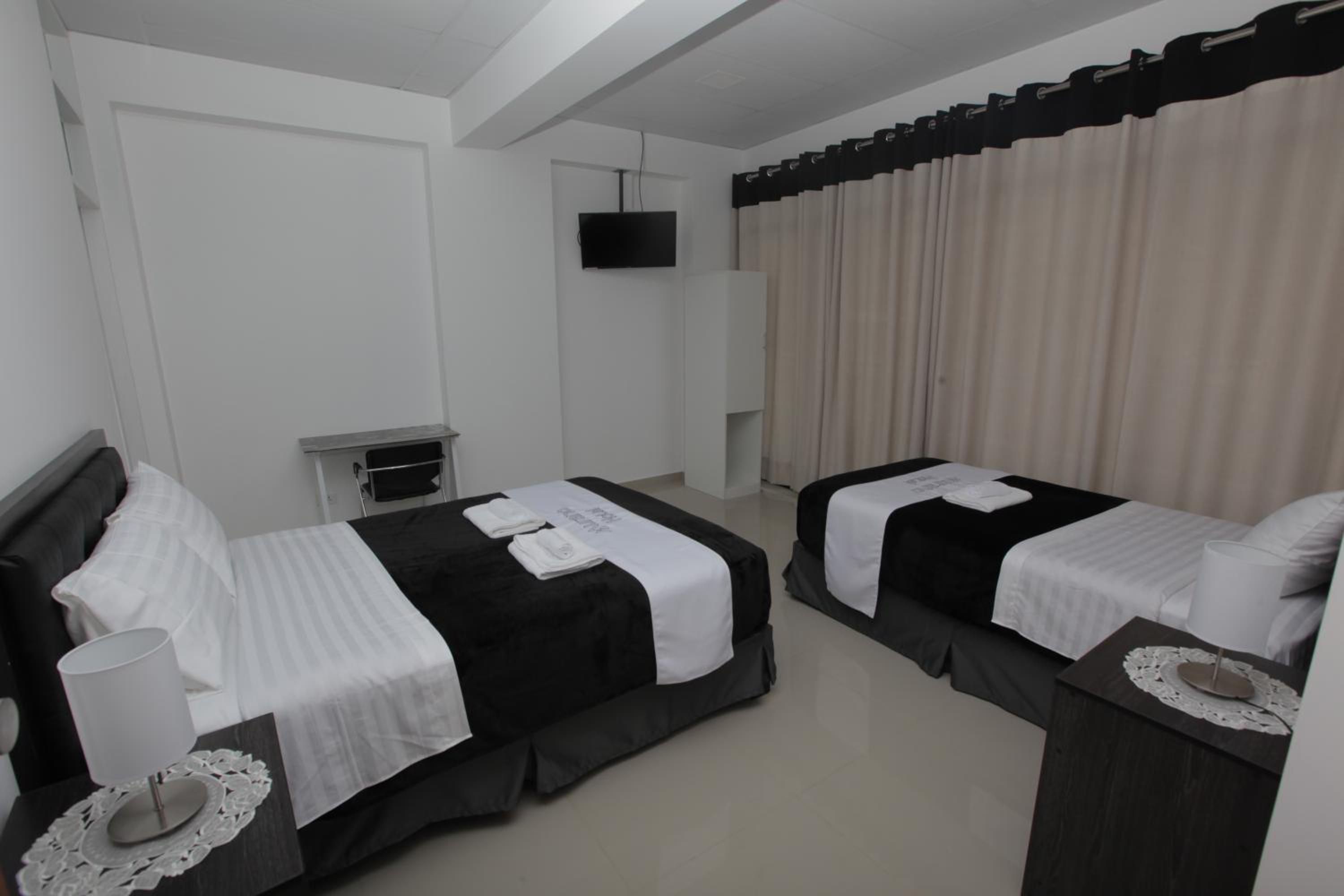 Twin Room with Balcony photo 2