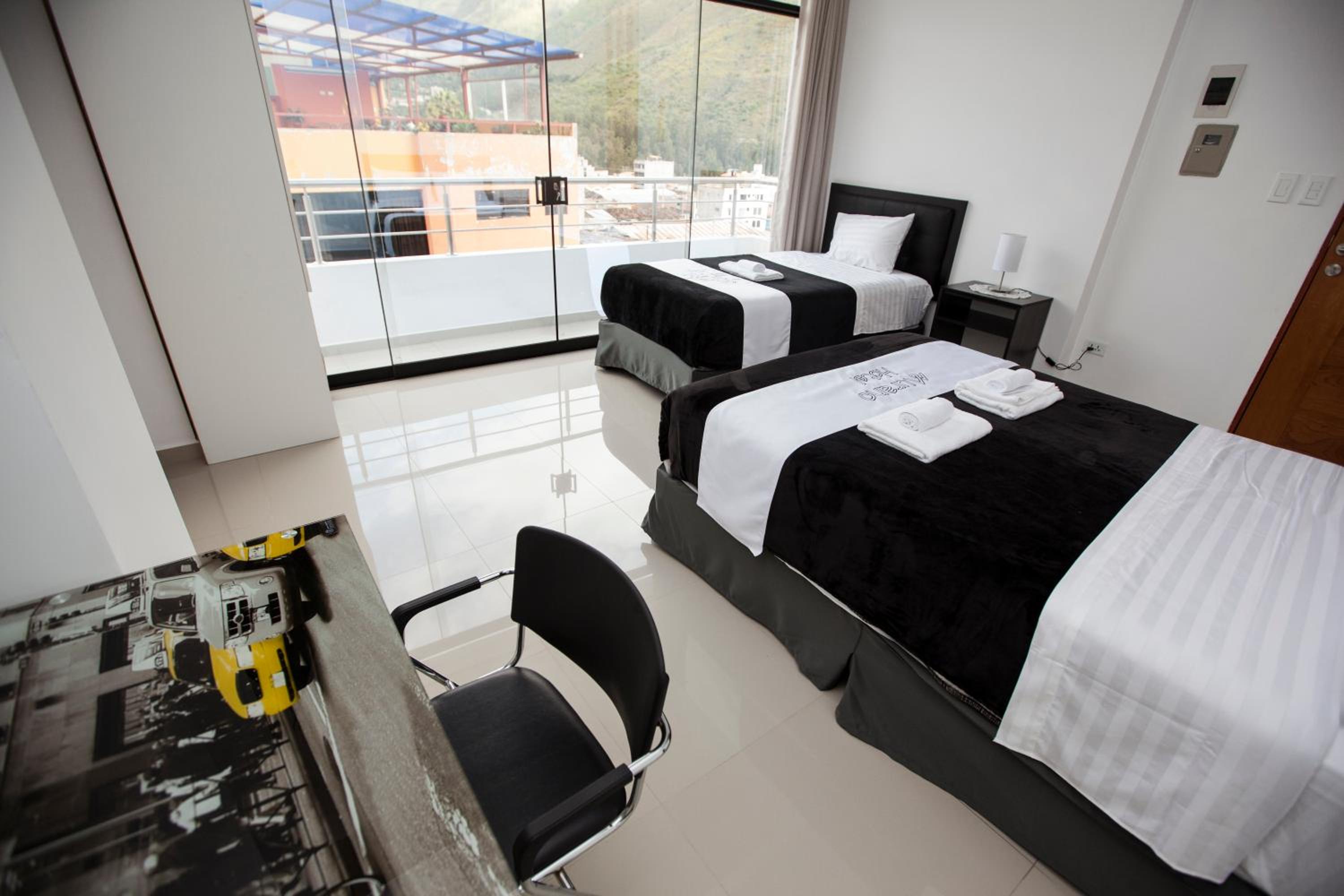 Twin Room with Balcony photo 2