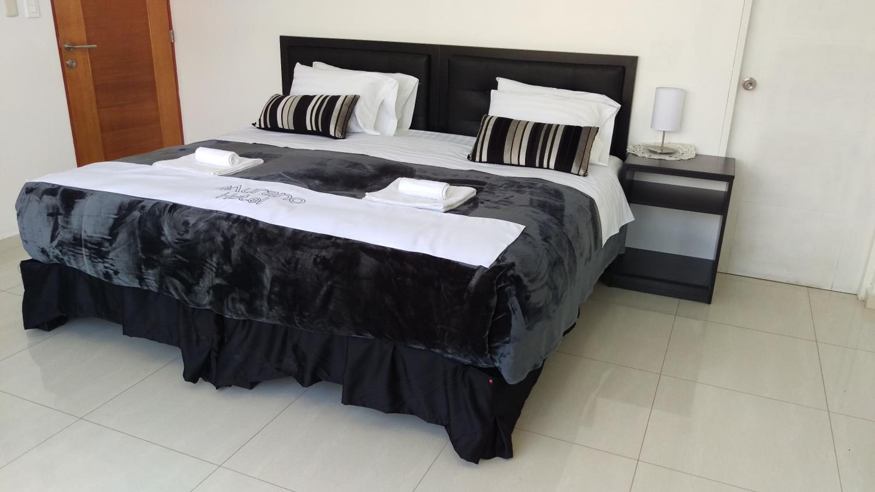 King Suite with Balcony photo 2