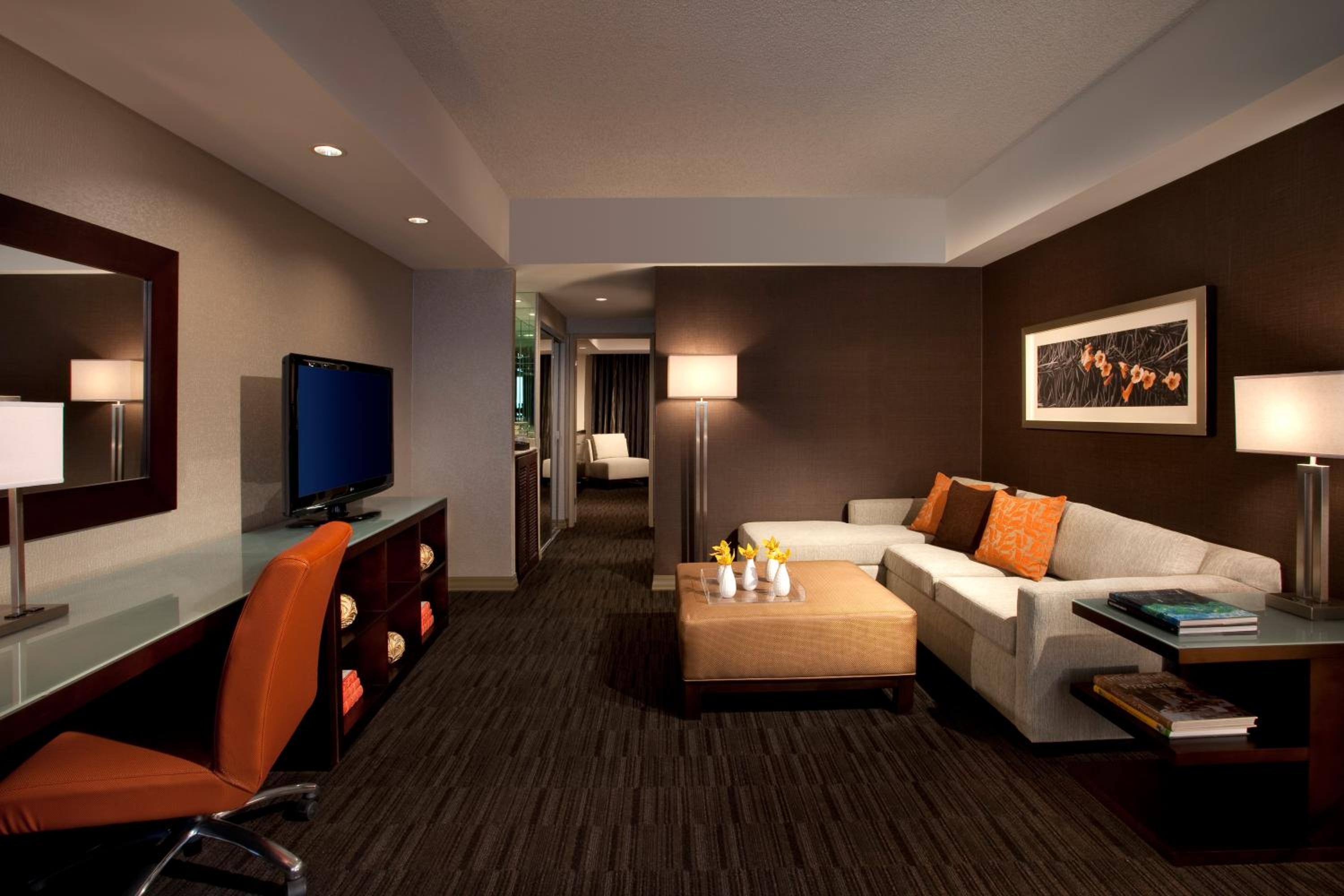 Suite with Two Double Beds - Photo 2