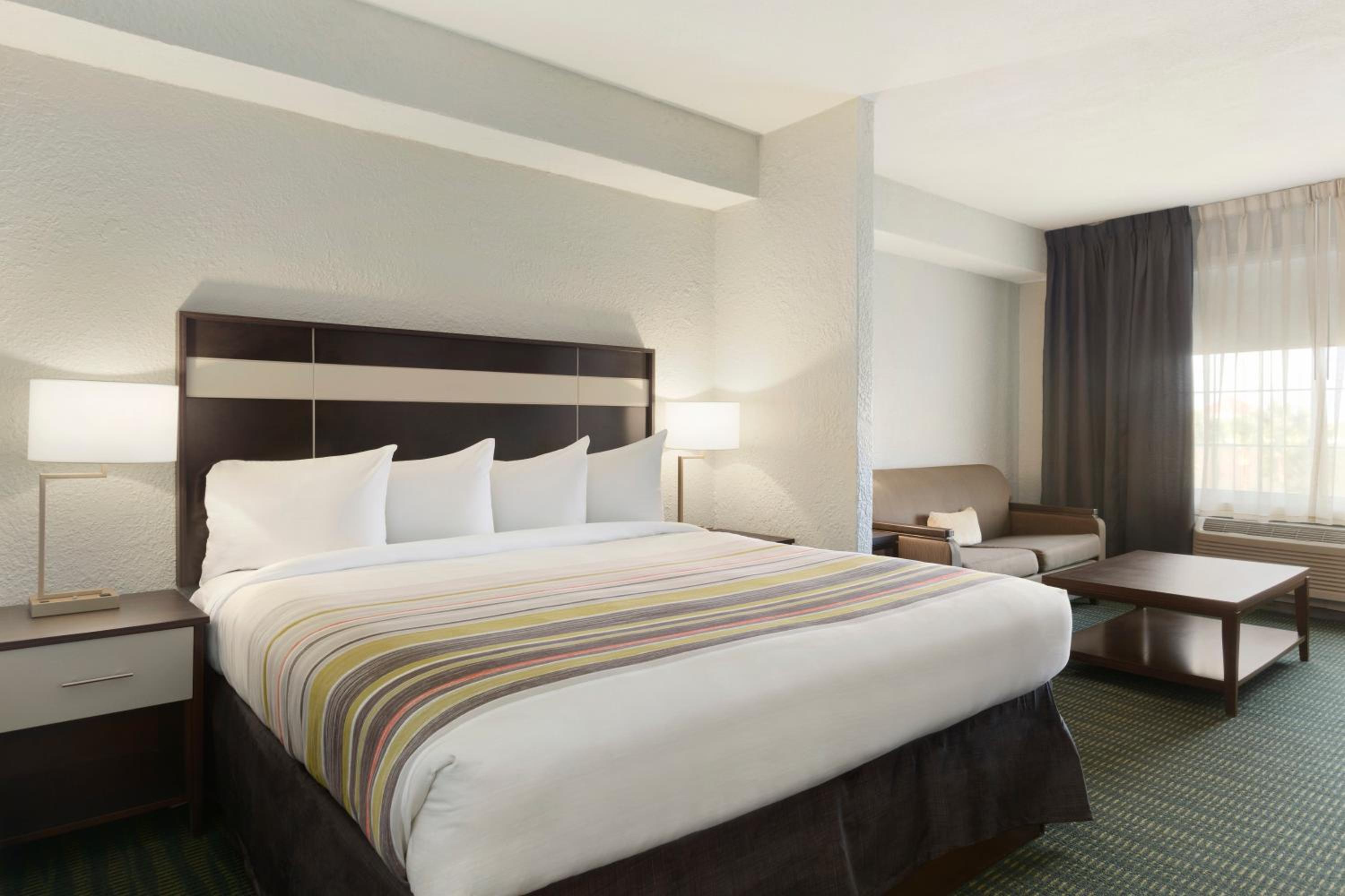 One-Bdroom King Suite