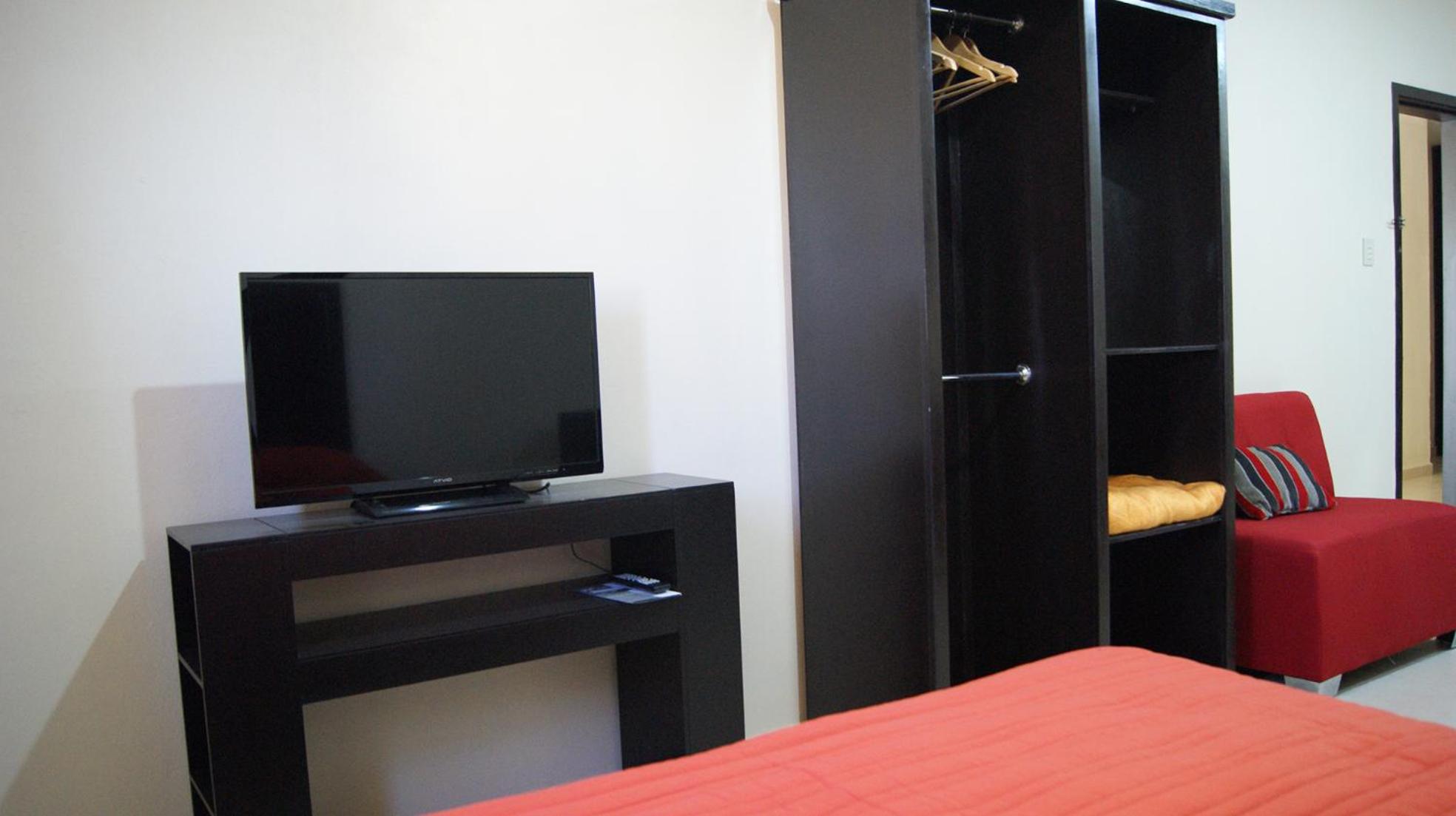 Studio Apartment photo 1