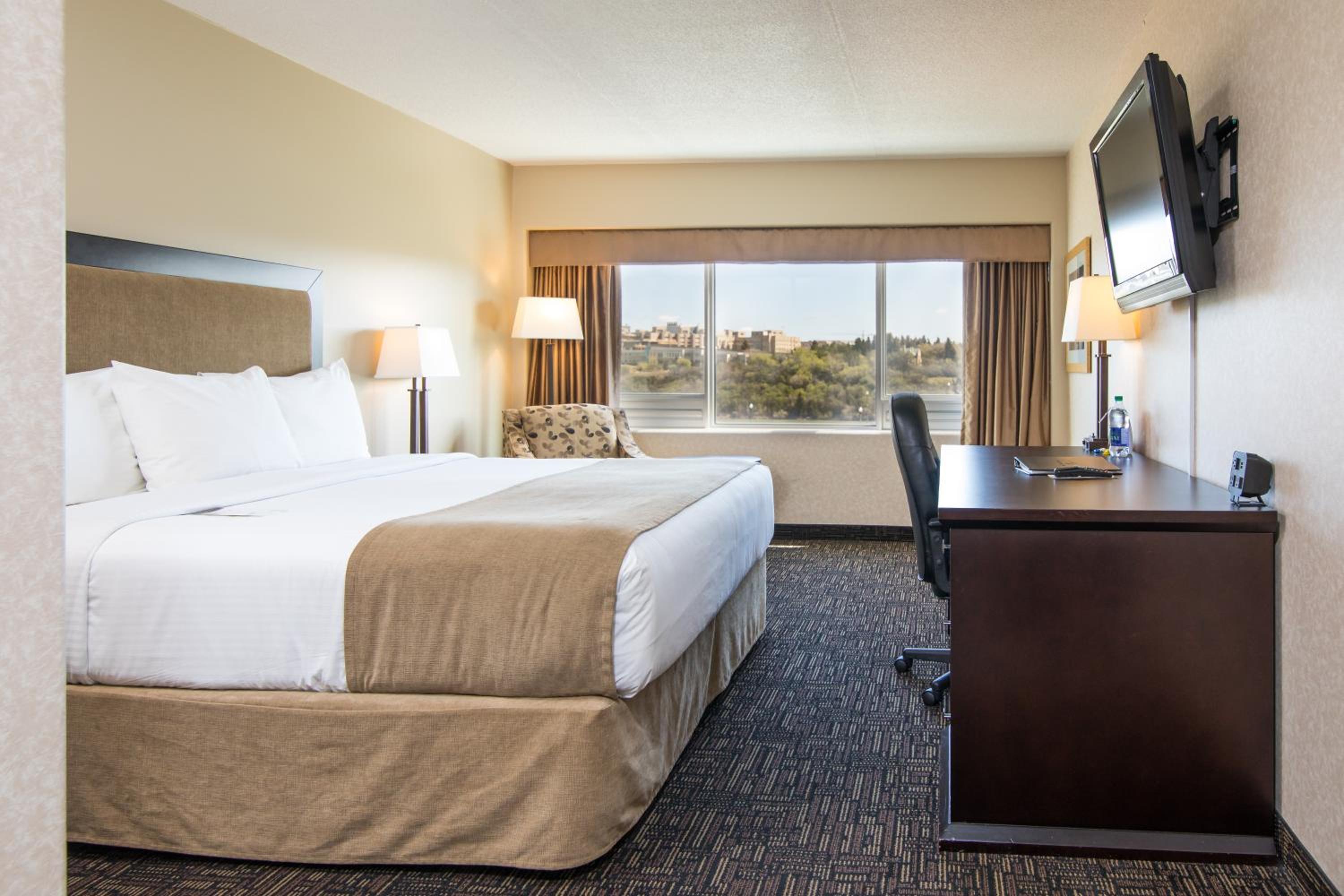 Executive King Room - Photo 2