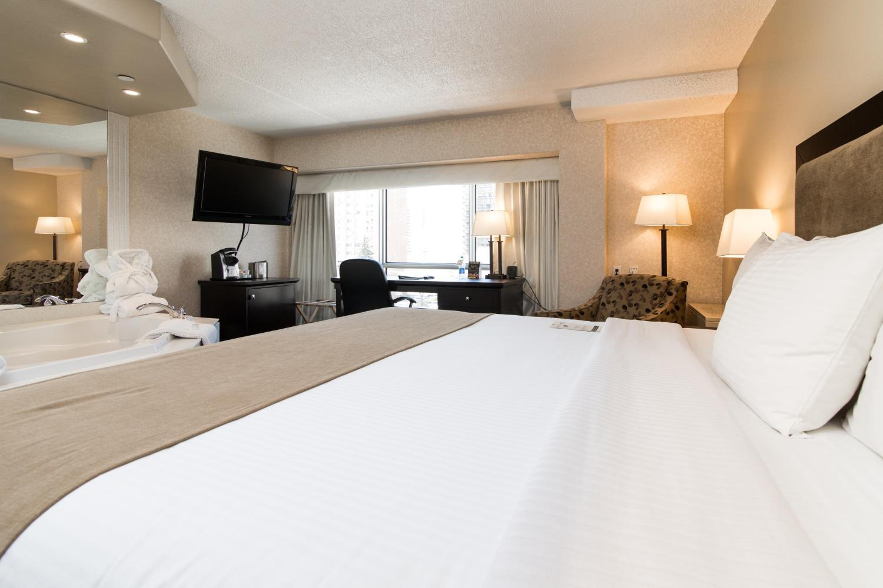King Room with Whirlpool