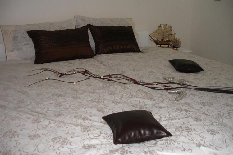Double Room - Photo 7