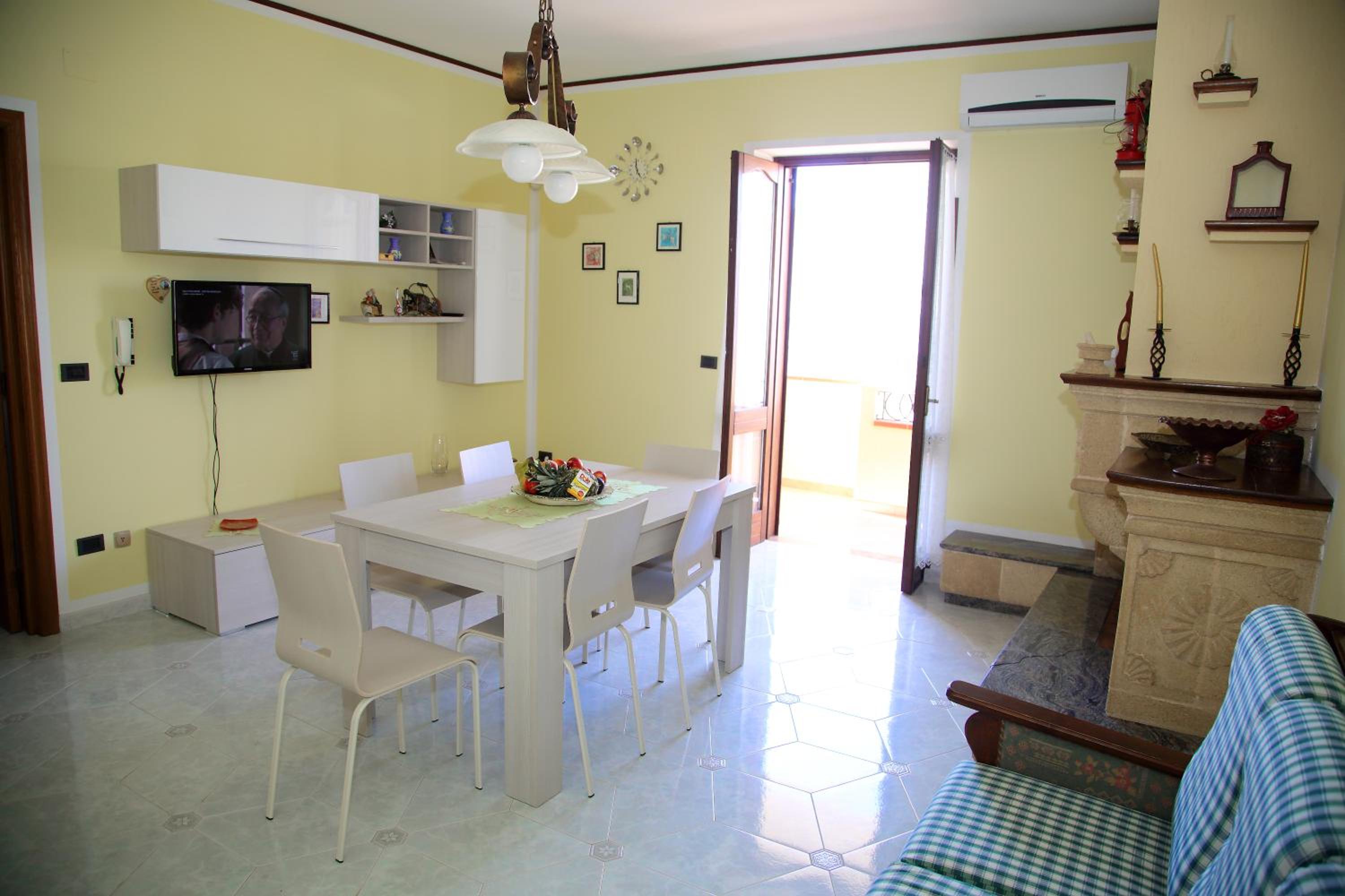 Three-Bedroom Apartment - Photo 20