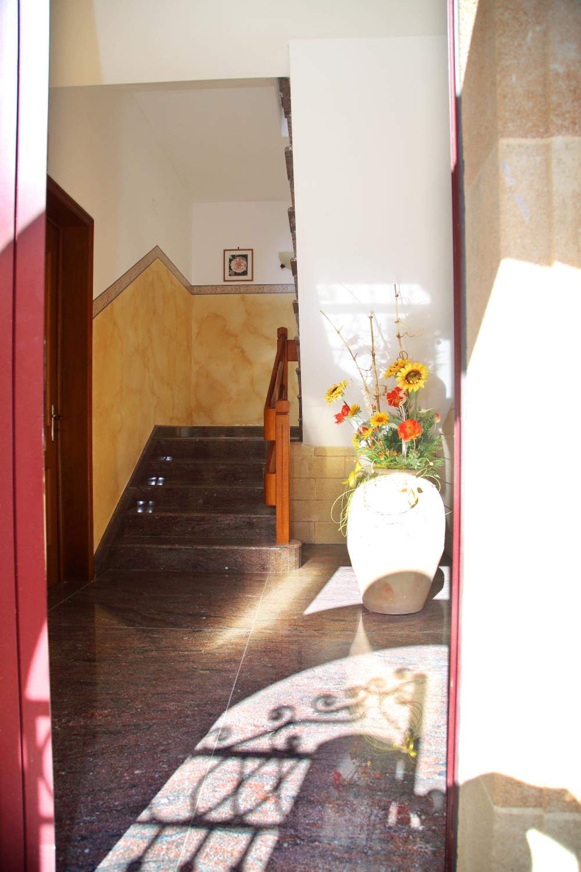 Three-Bedroom Apartment - Photo 18