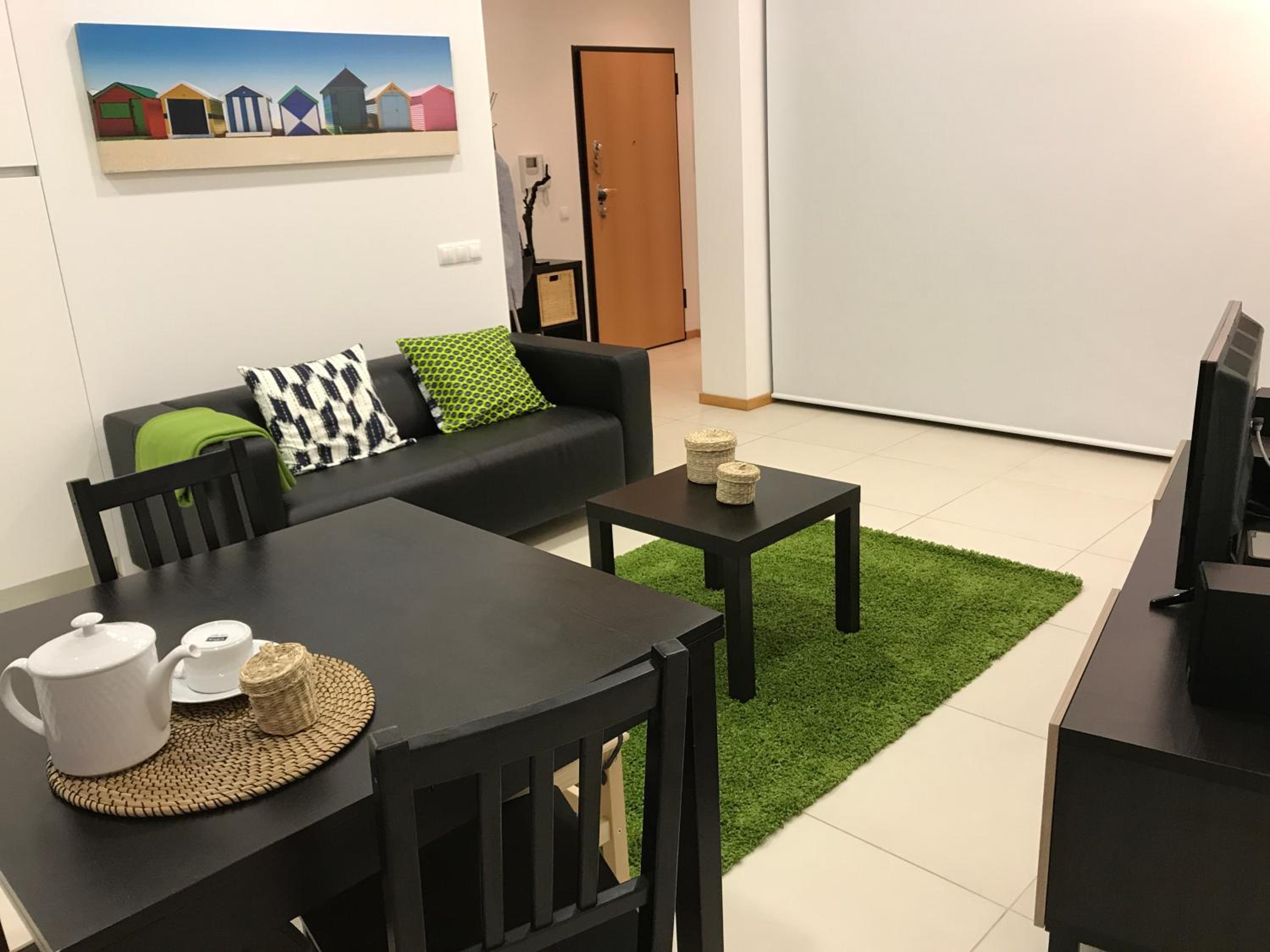 Apartment with Balcony - Photo 10
