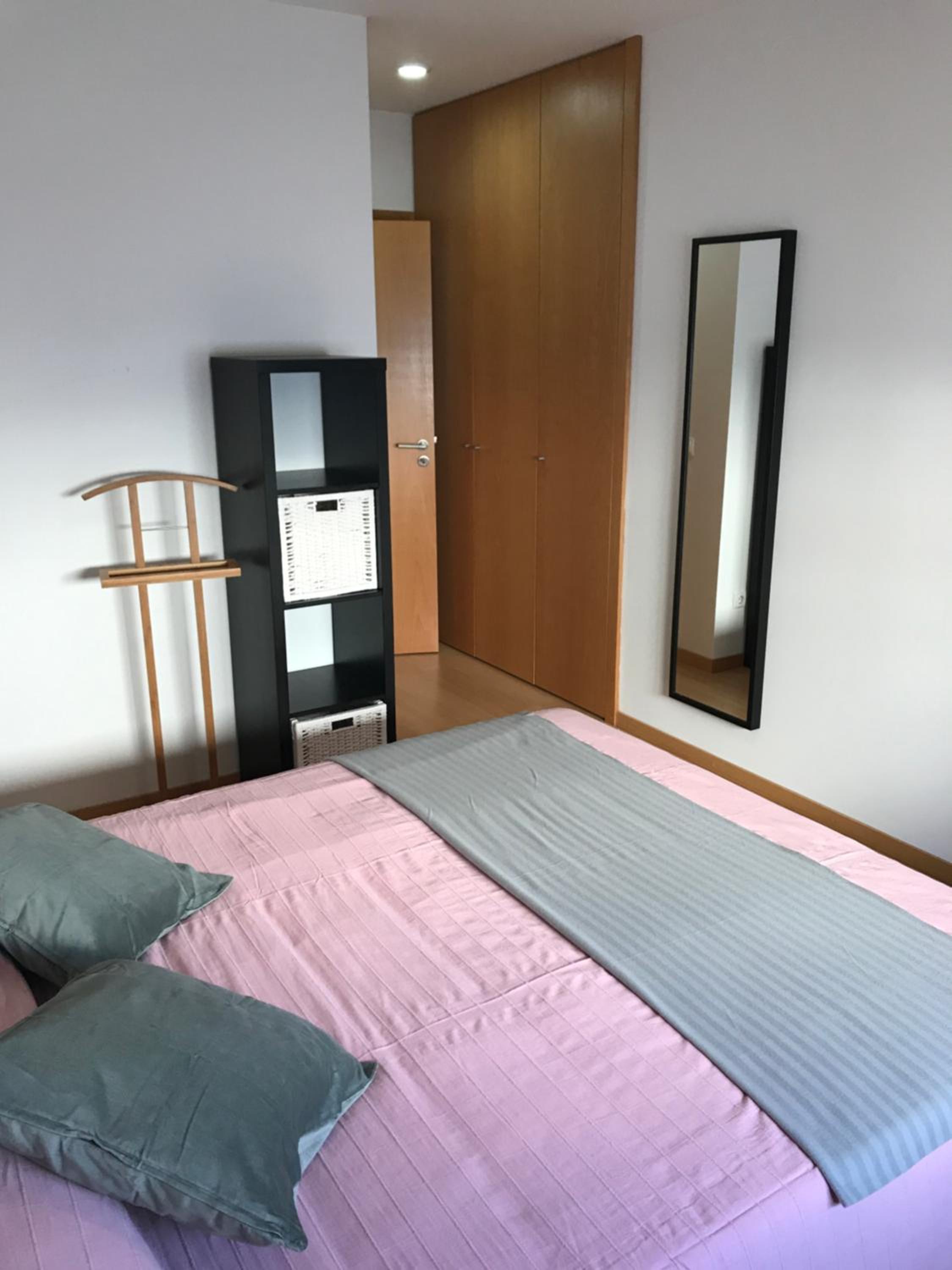 Apartment with Balcony - Photo 14