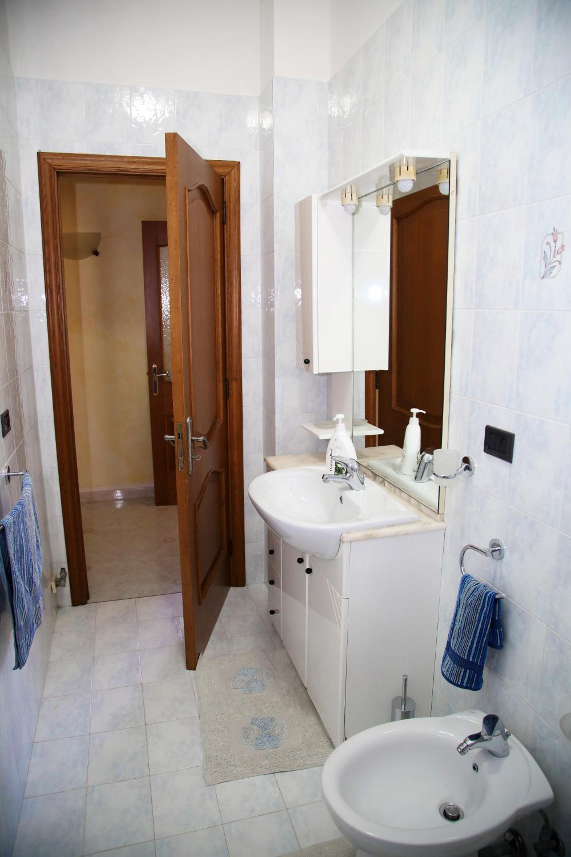 Three-Bedroom Apartment - Photo 11
