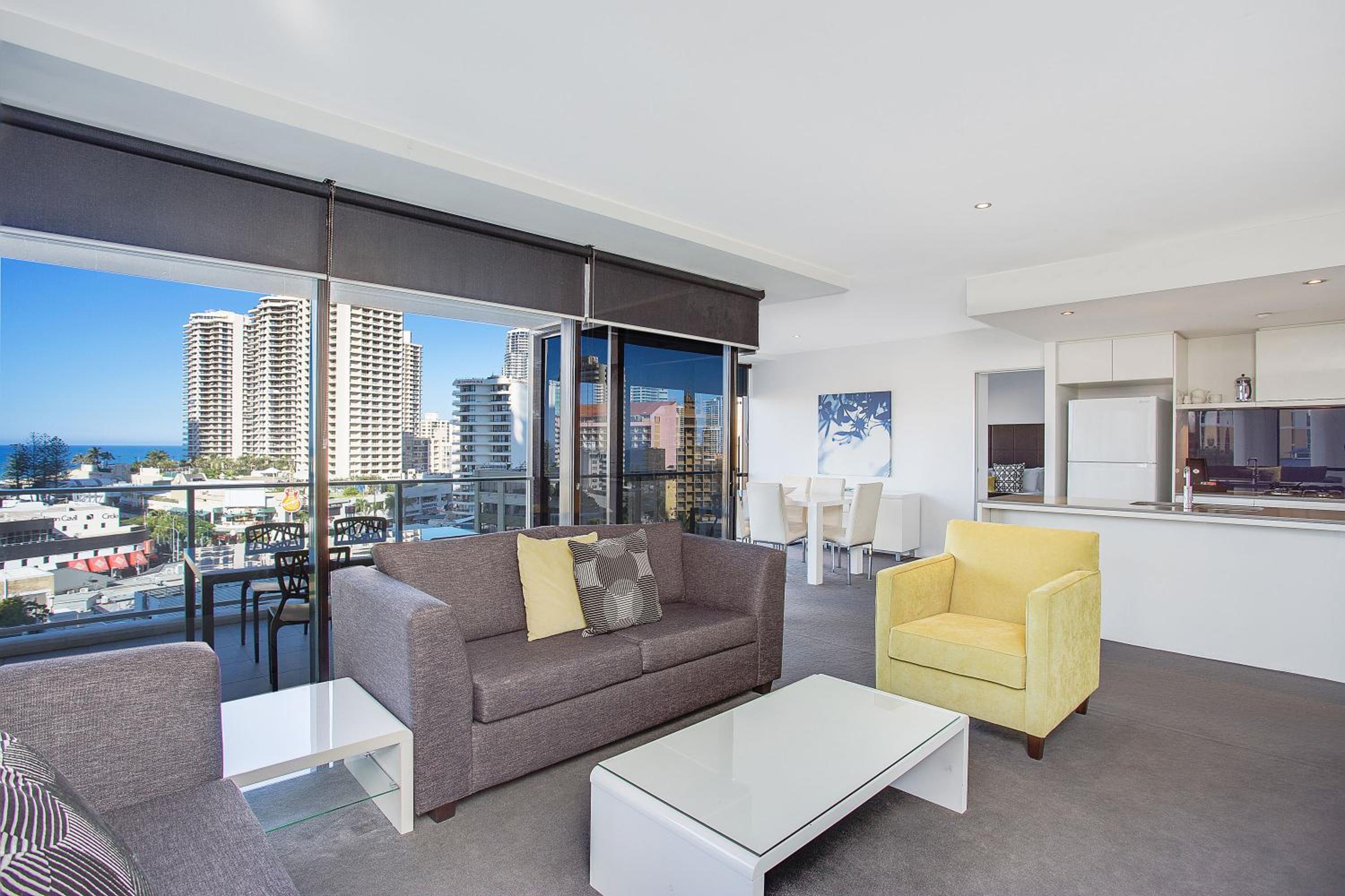 Two-Bedroom Apartment With Spa Bath - Photo 9