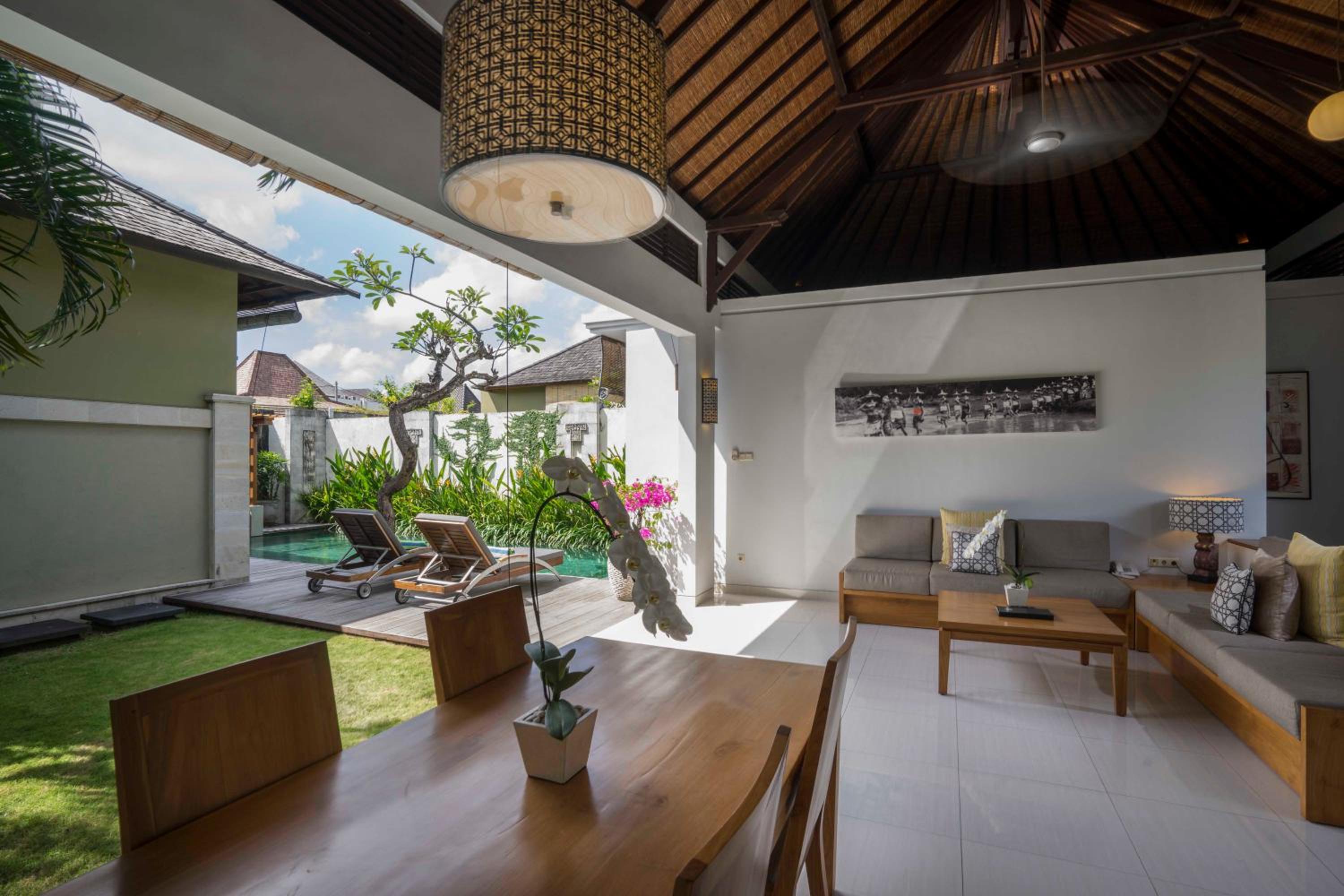 One-Bedroom Villa with Private Pool - Photo 15