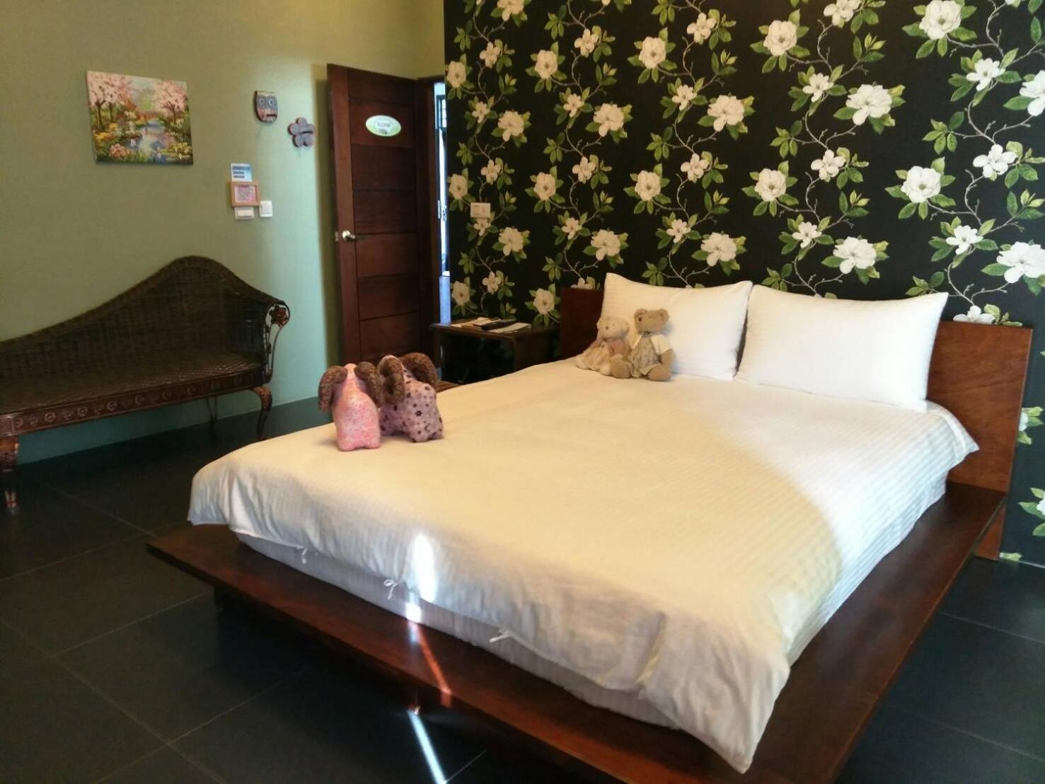 Deluxe Double Room with Balcony photo 1