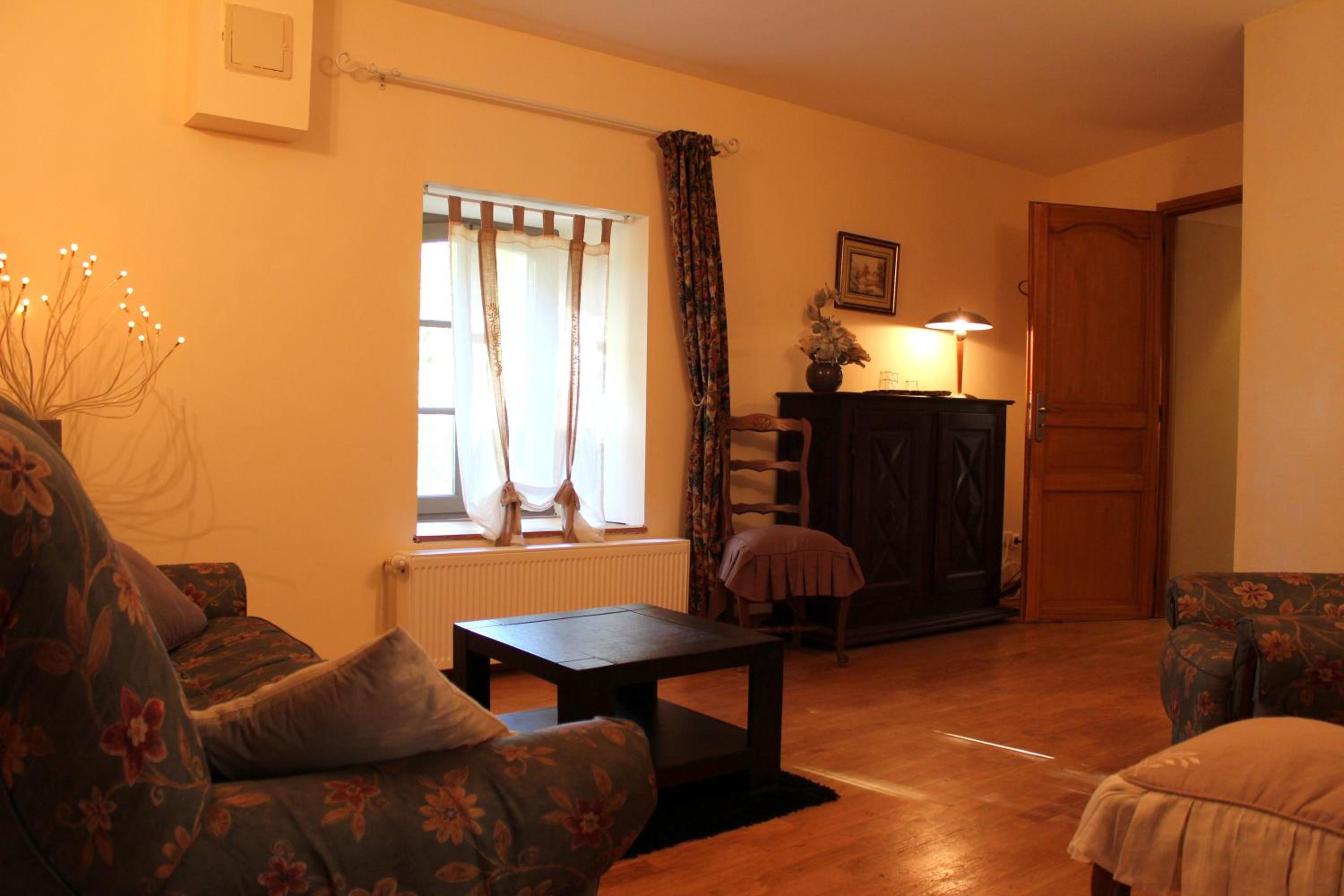 Two-Bedroom House photo 2