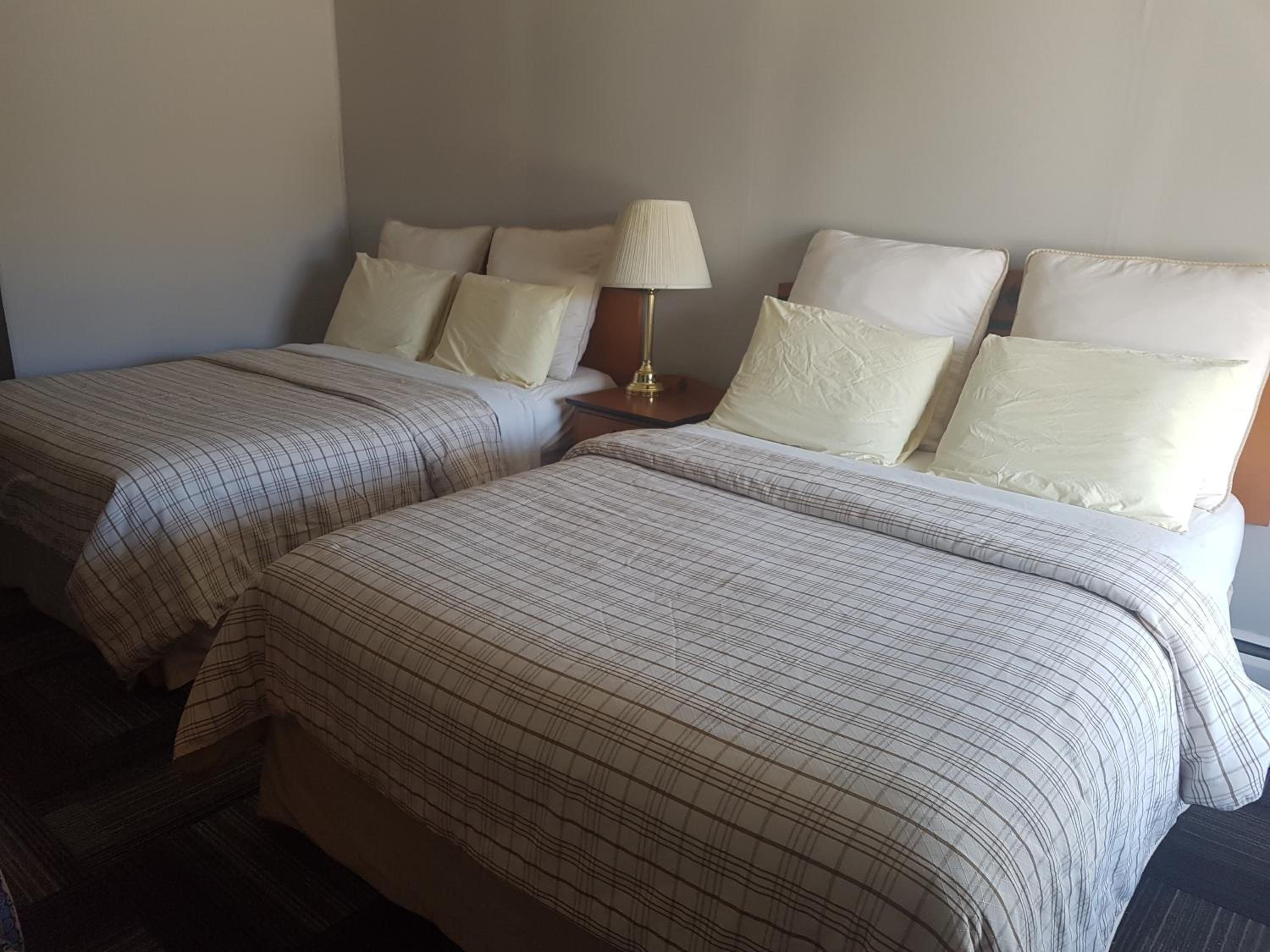 Basic Triple Room photo 3