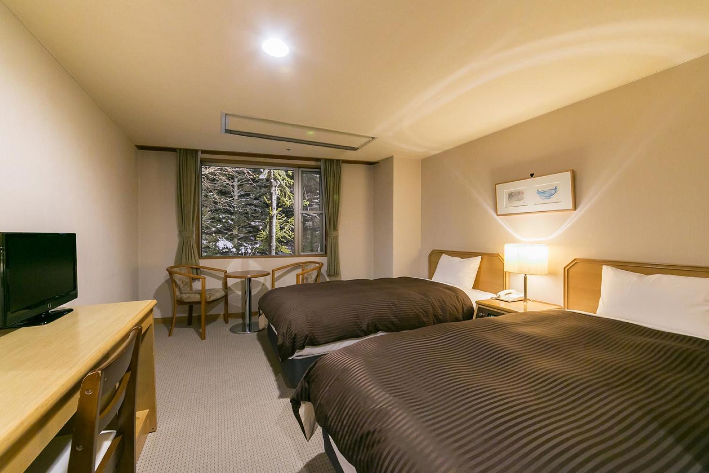 Standard Twin Room photo 2
