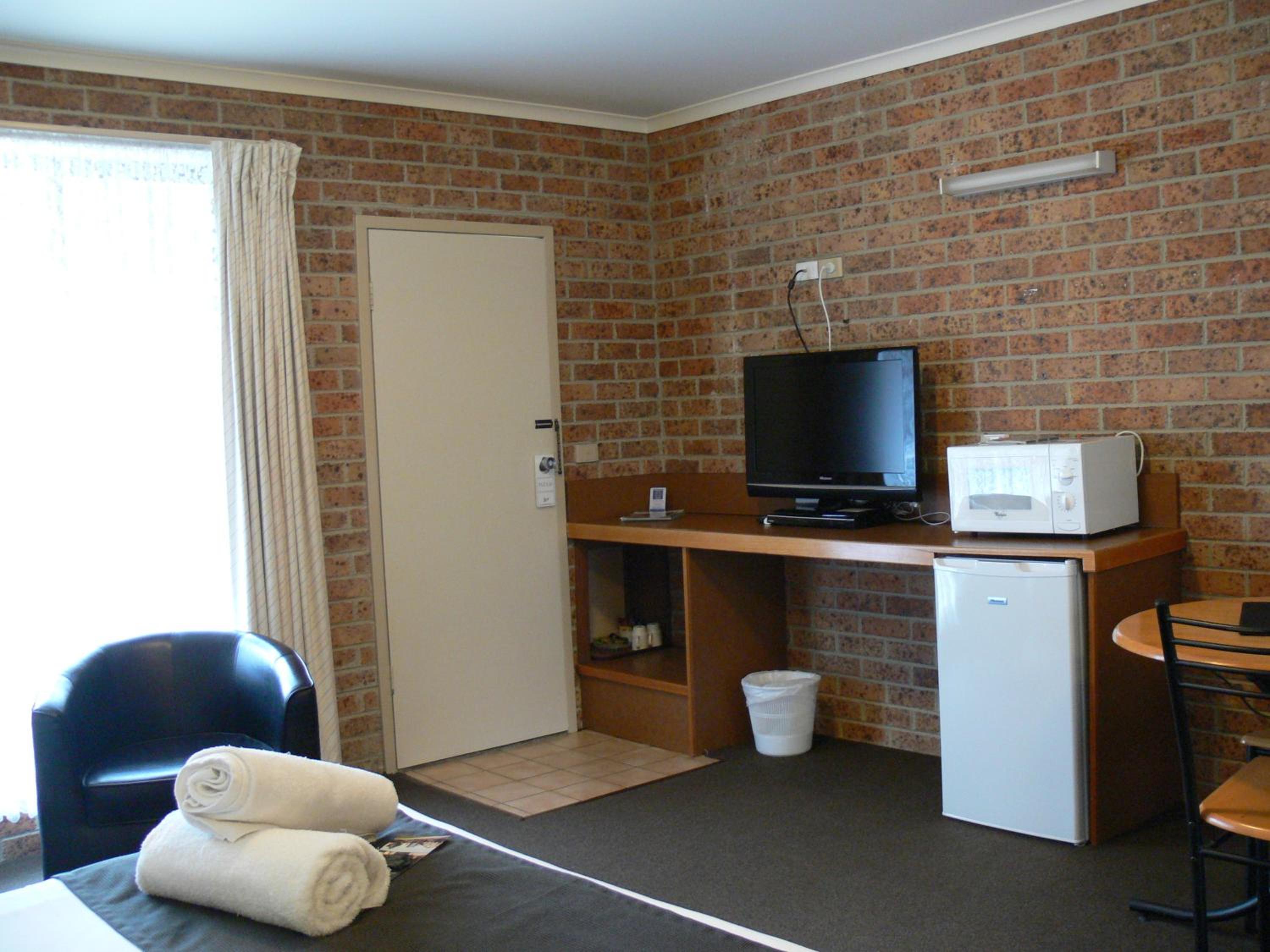 Queen Room photo 2