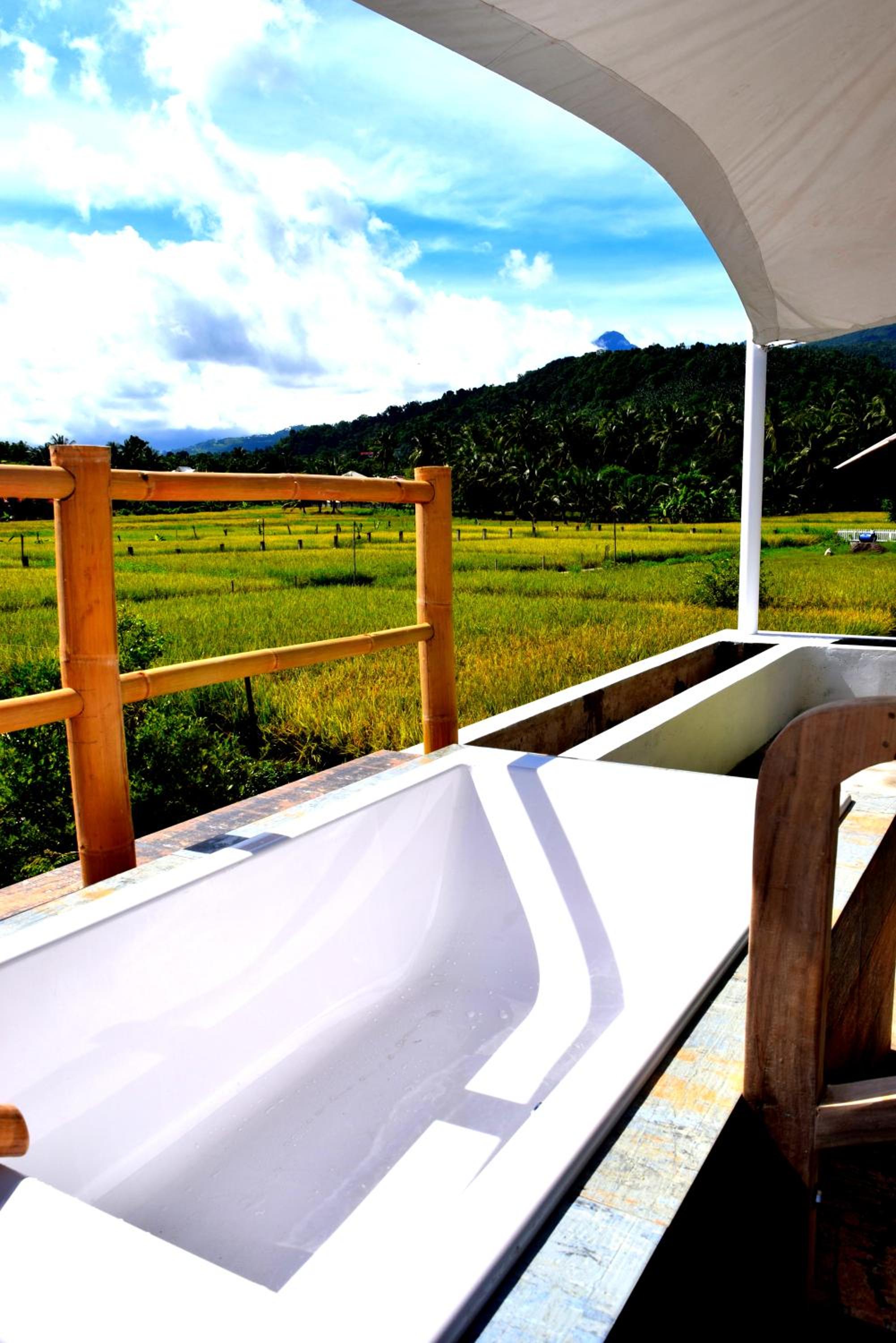Villa - Beach Front - Photo 4