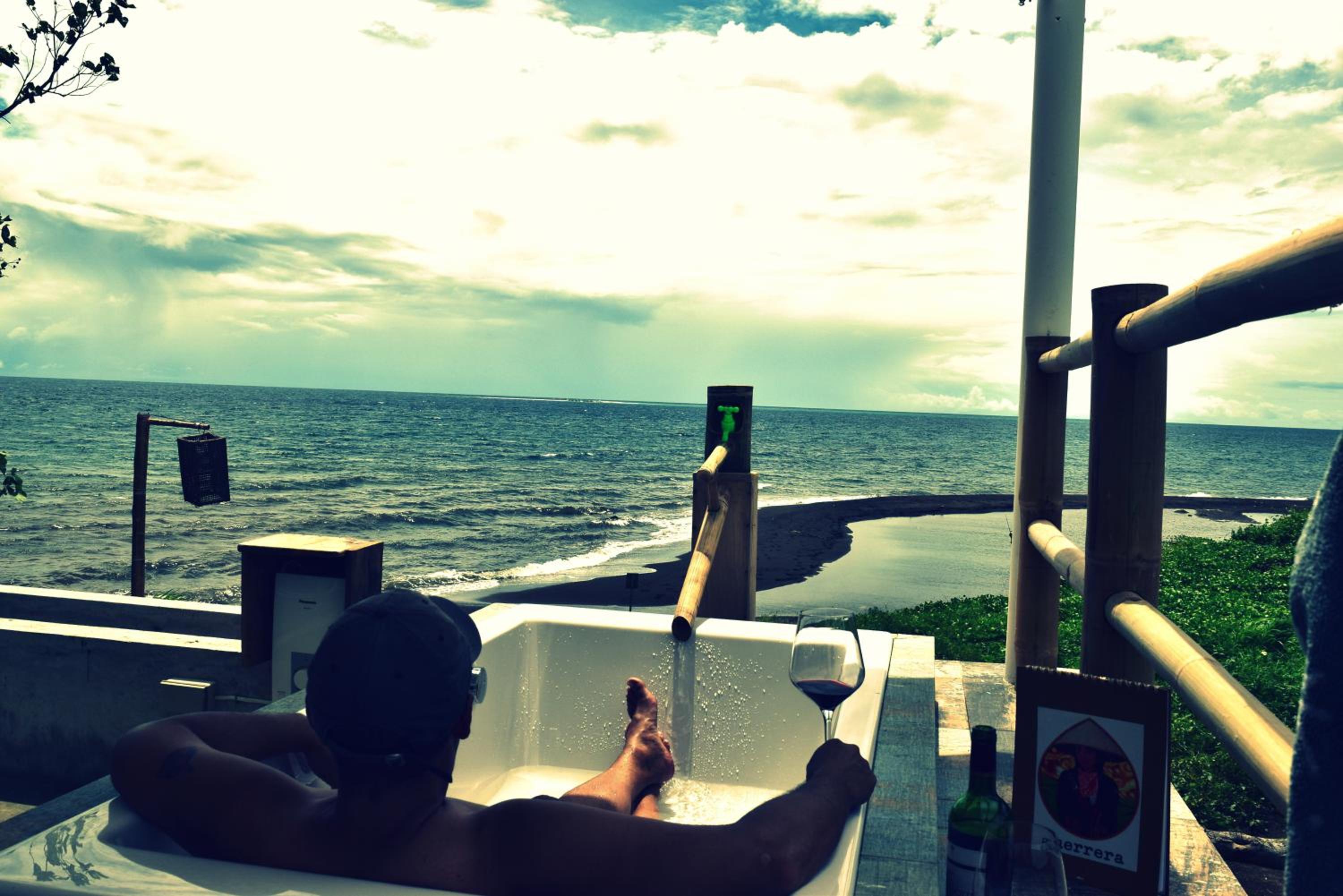 Villa - Beach Front - Photo 13