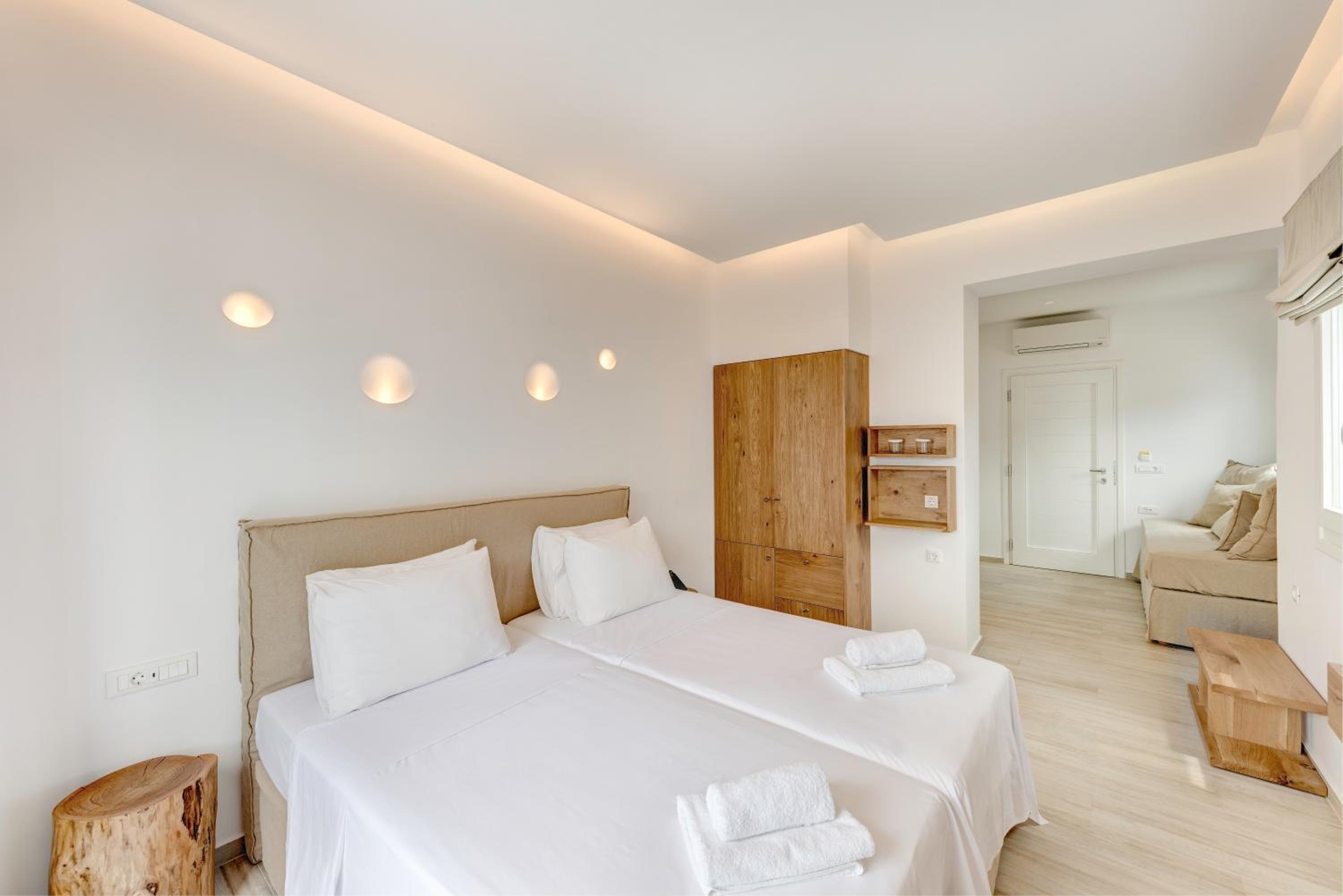 Deluxe Double or Twin Room with Sea View - Photo 6