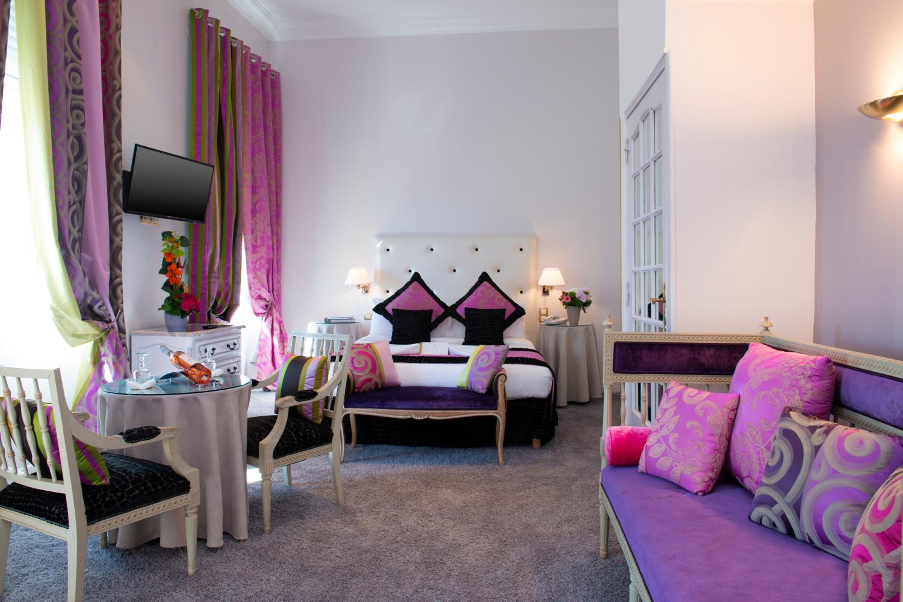 Junior Suite with Sea View - Photo 3