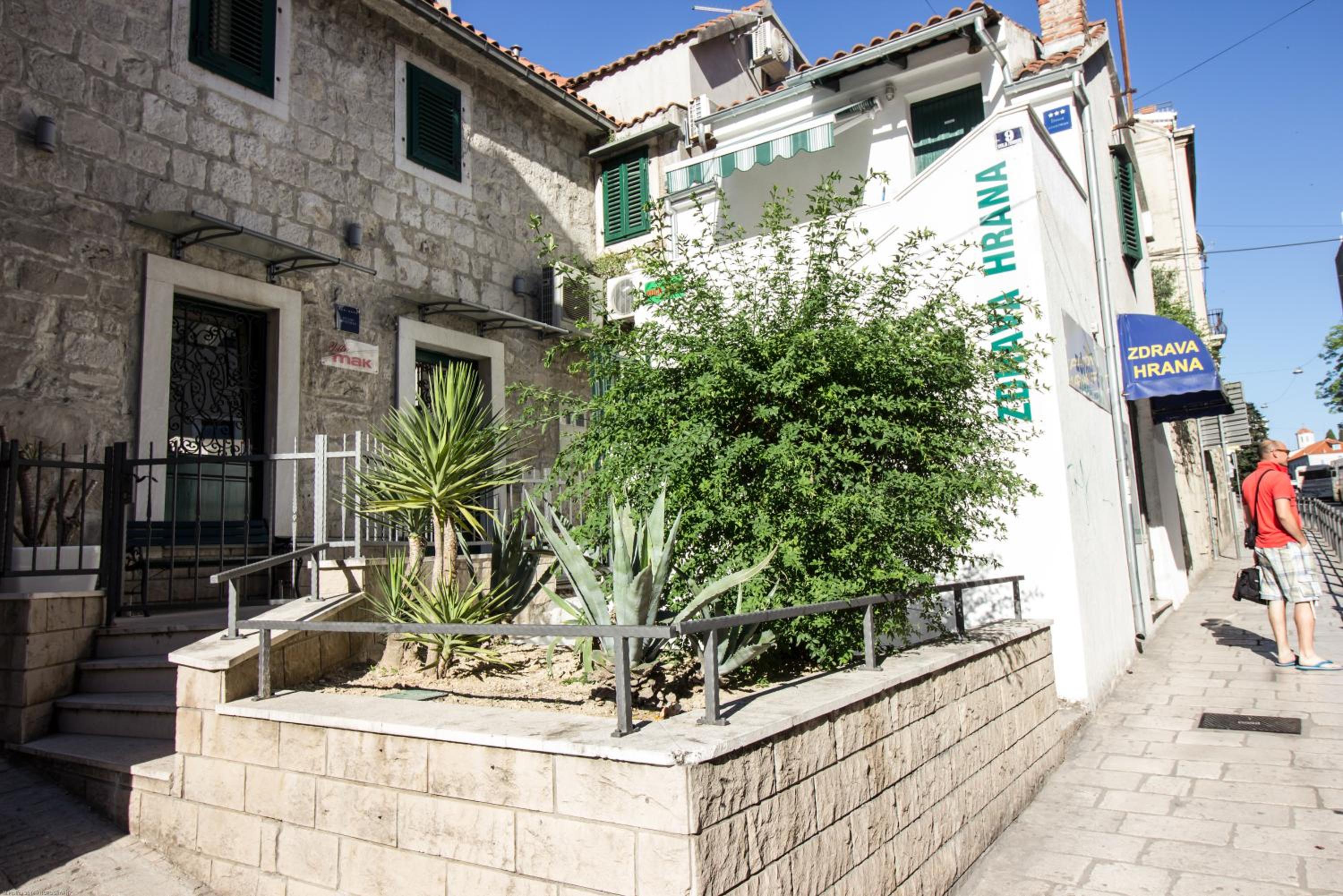 Duplex Apartment - Photo 29
