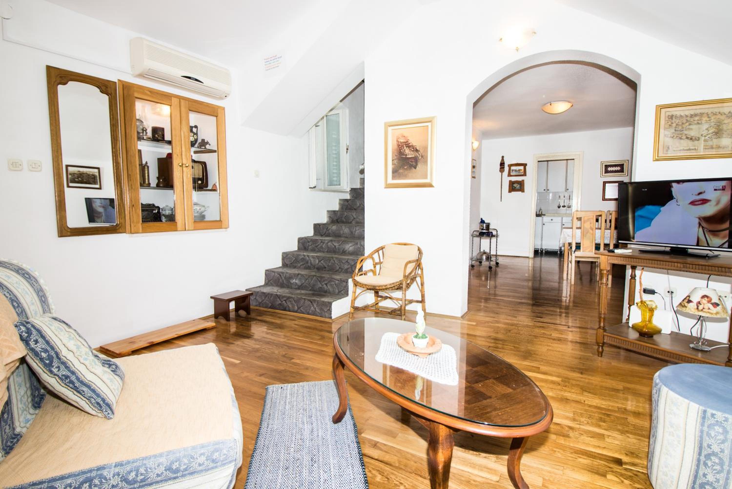 Duplex Apartment - Photo 12