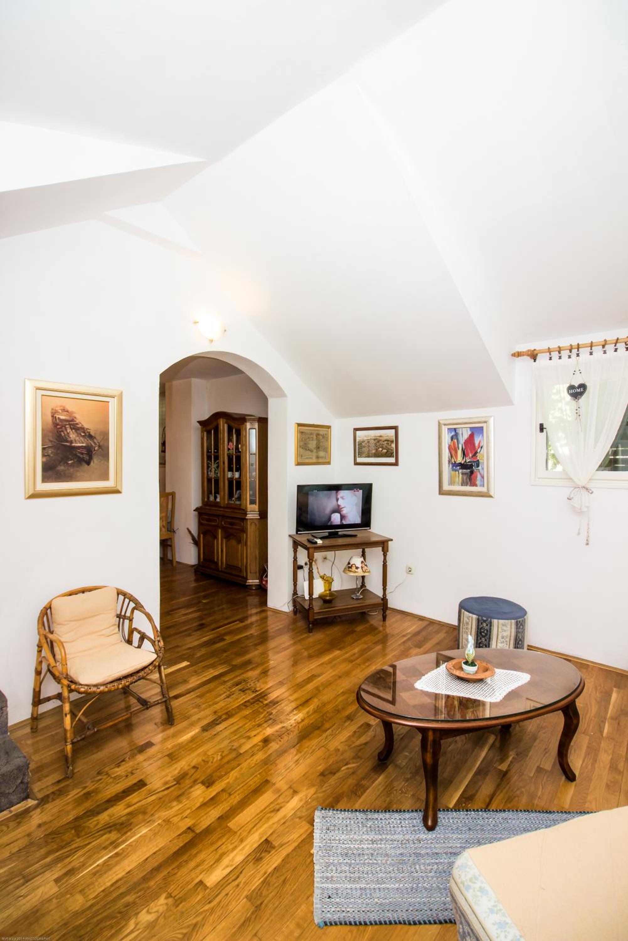 Duplex Apartment - Photo 9