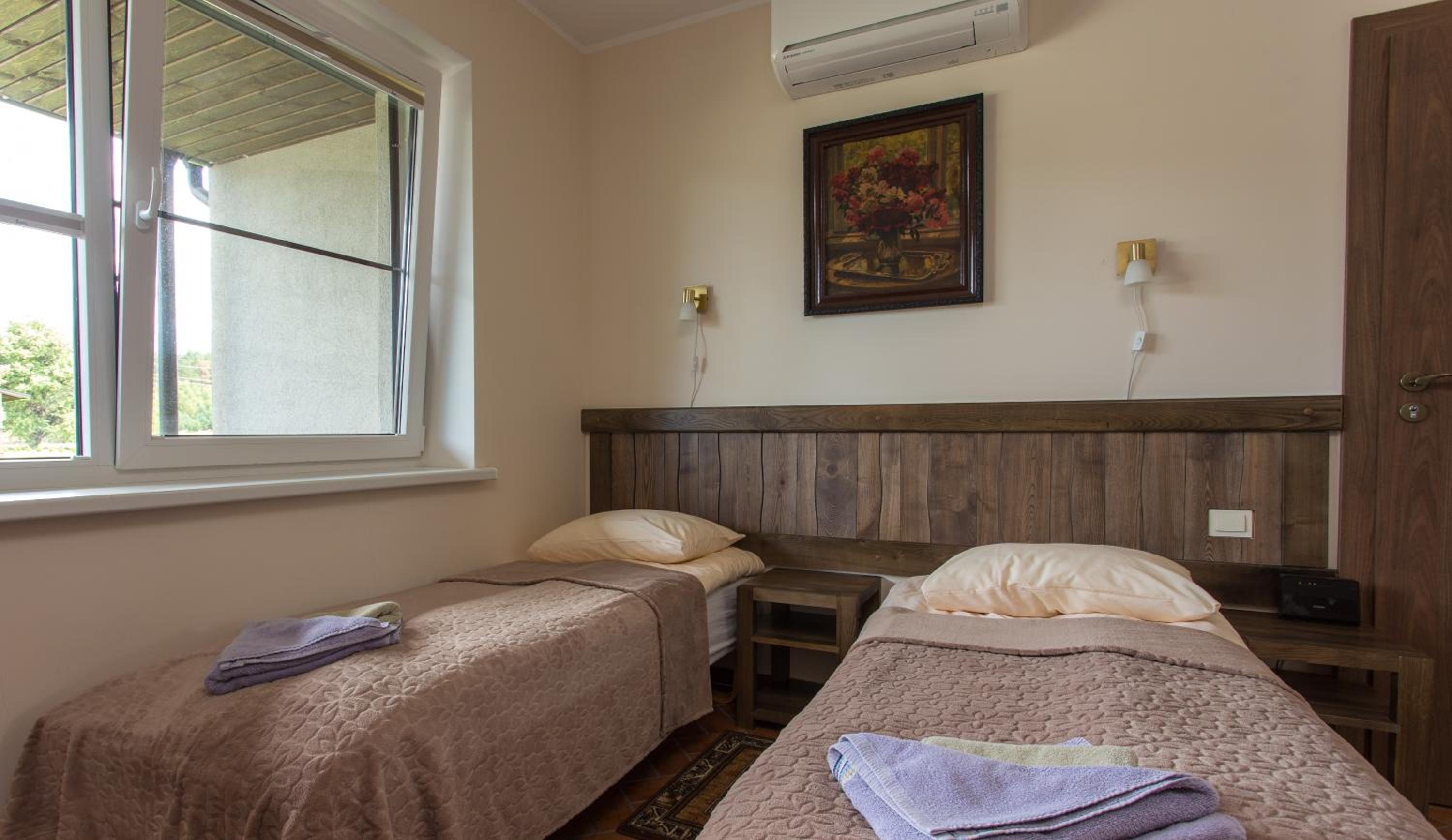 Apartment with Terrace - Photo 1