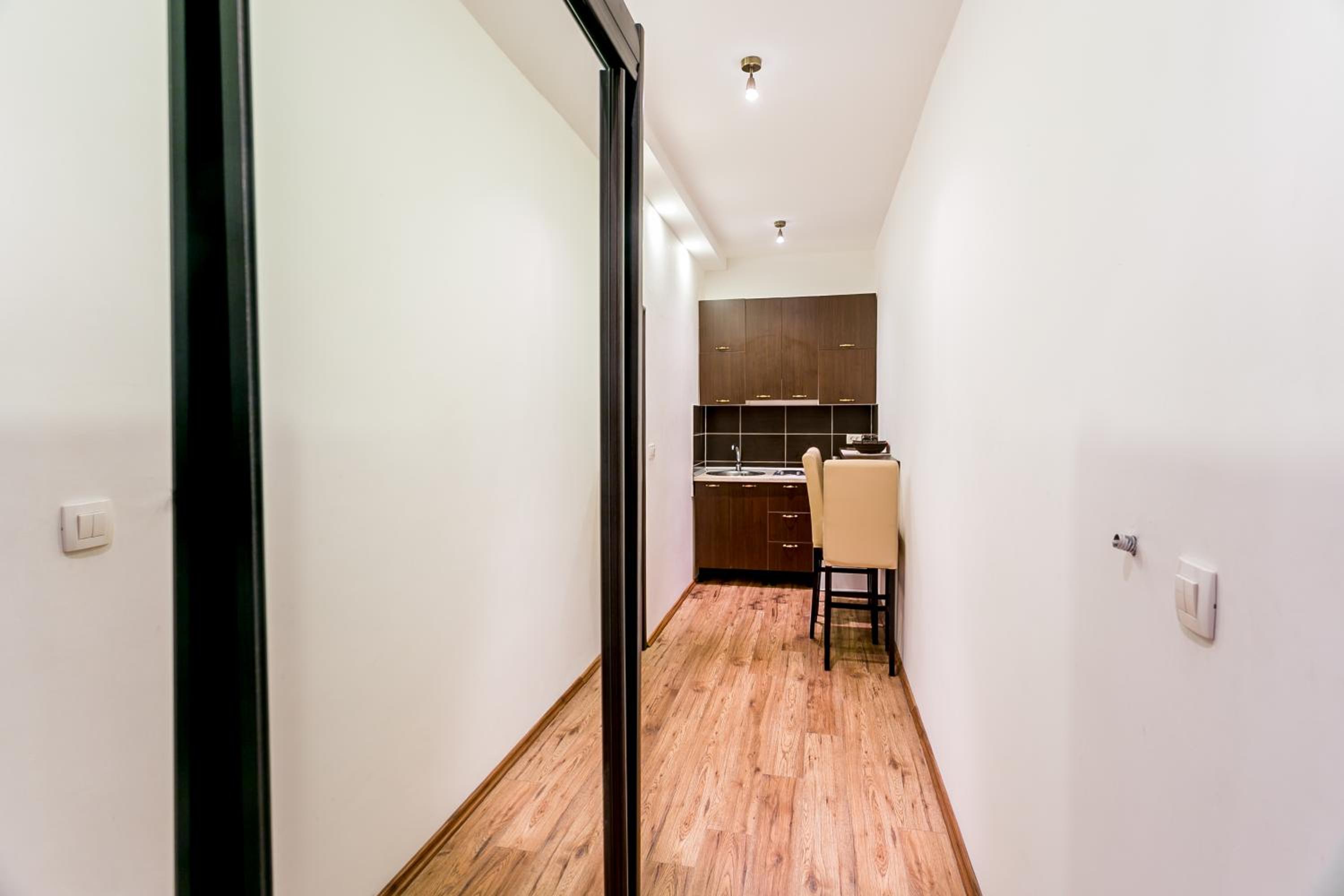 Studio Apartment photo 3