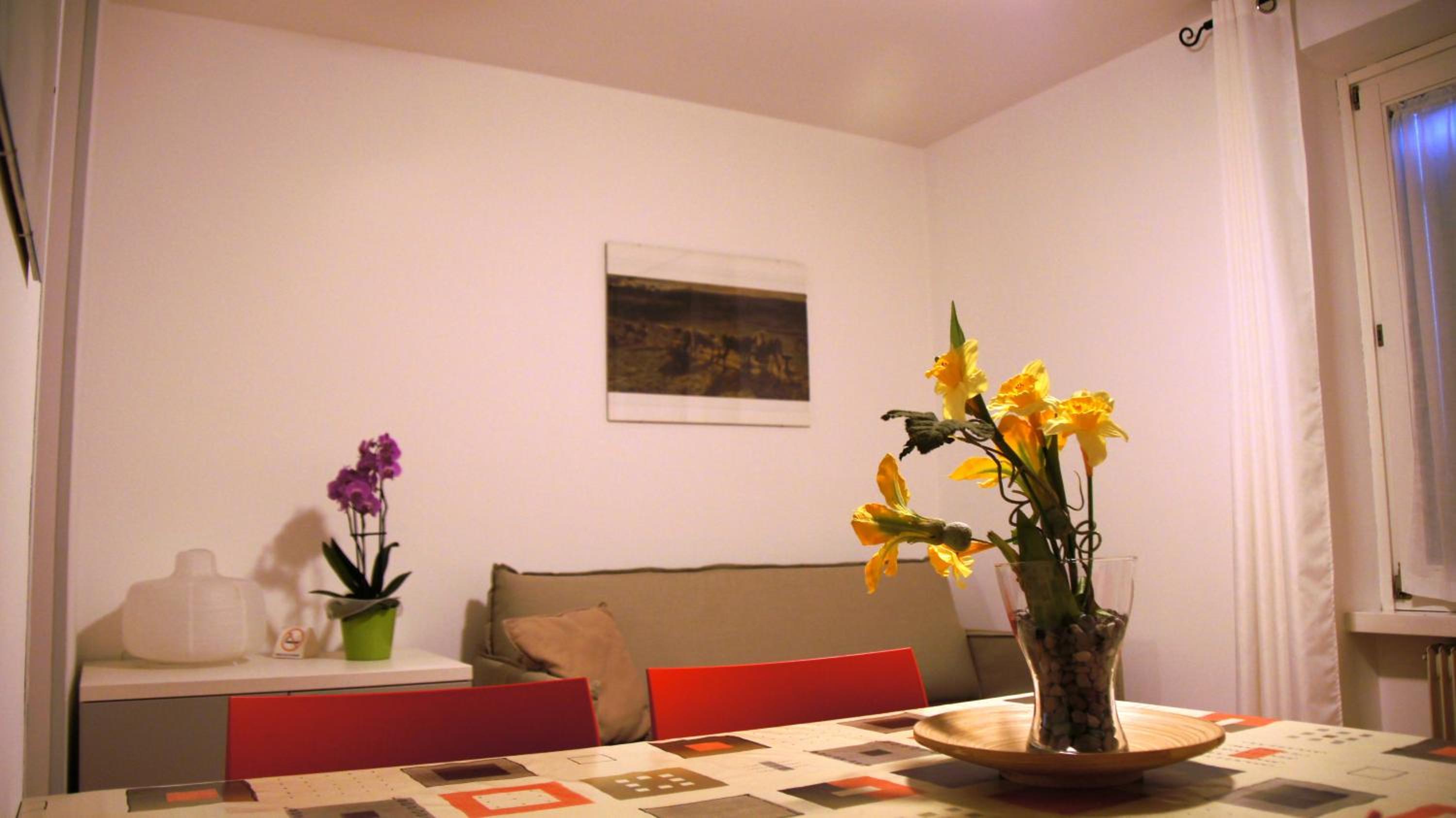 Apartment with Lake View - Photo 2