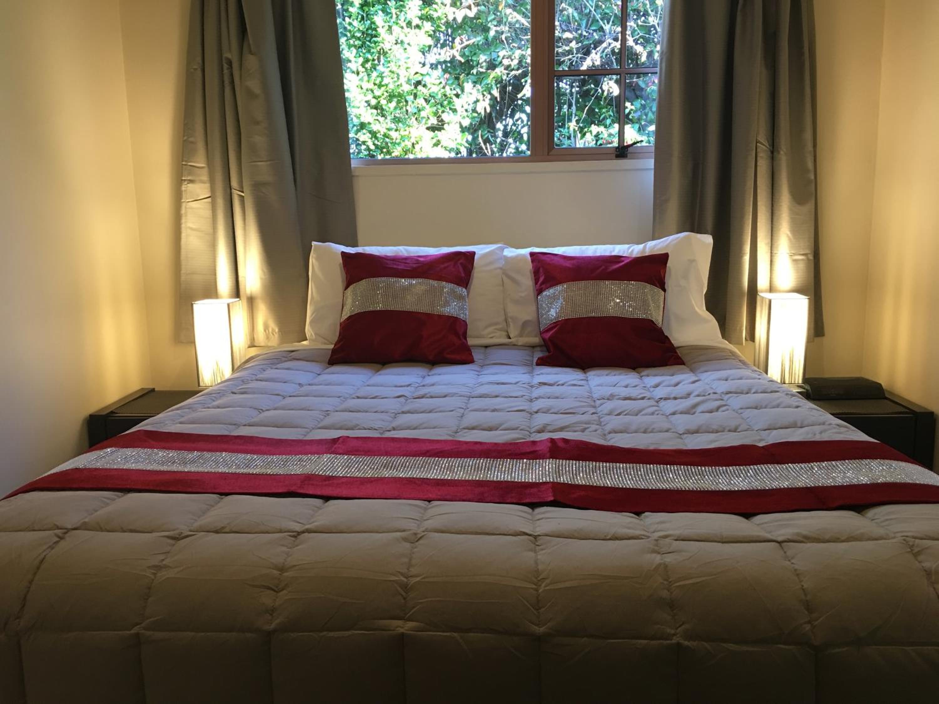 One-Bedroom Apartment - Photo 21