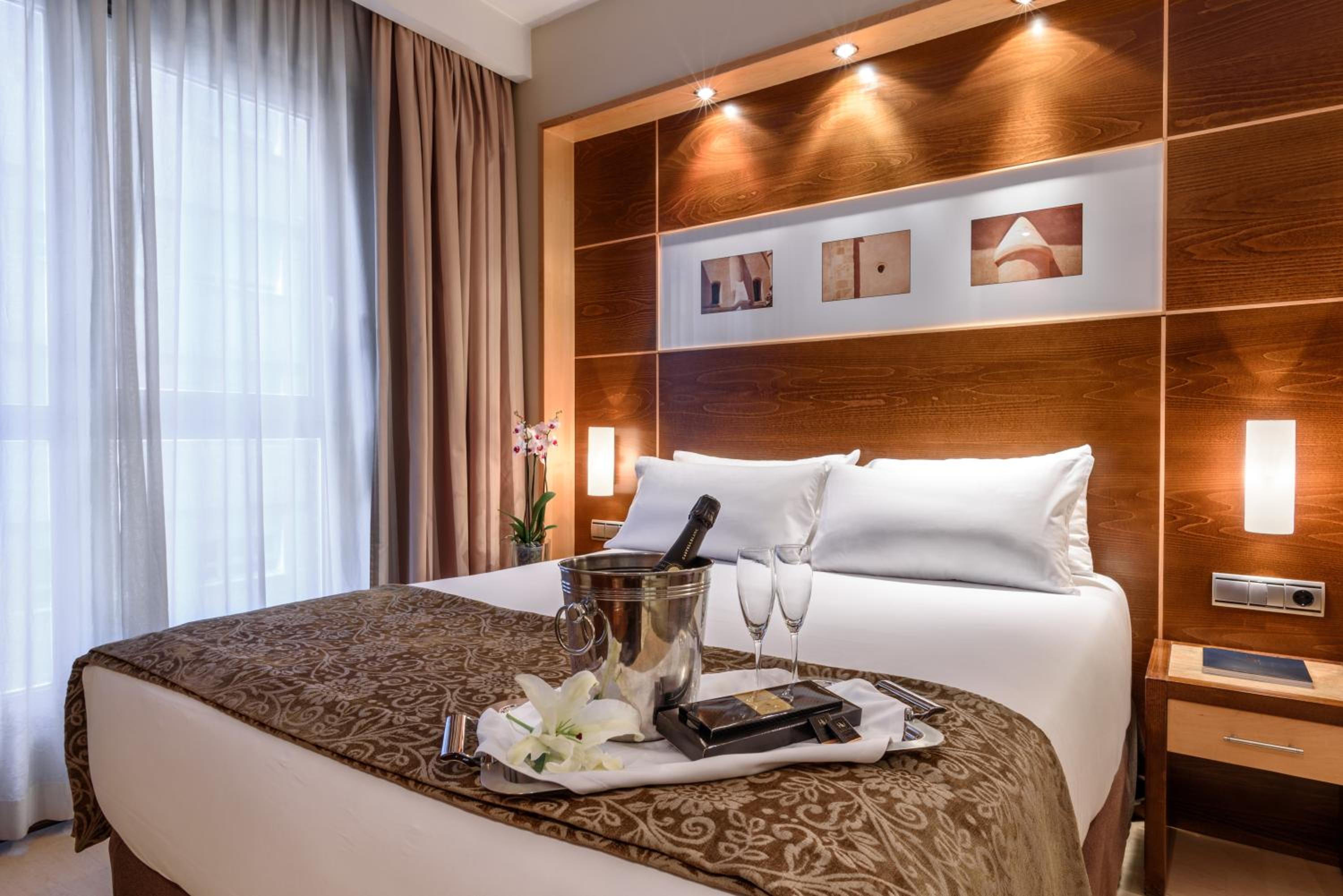 Junior Suite - Photo 1