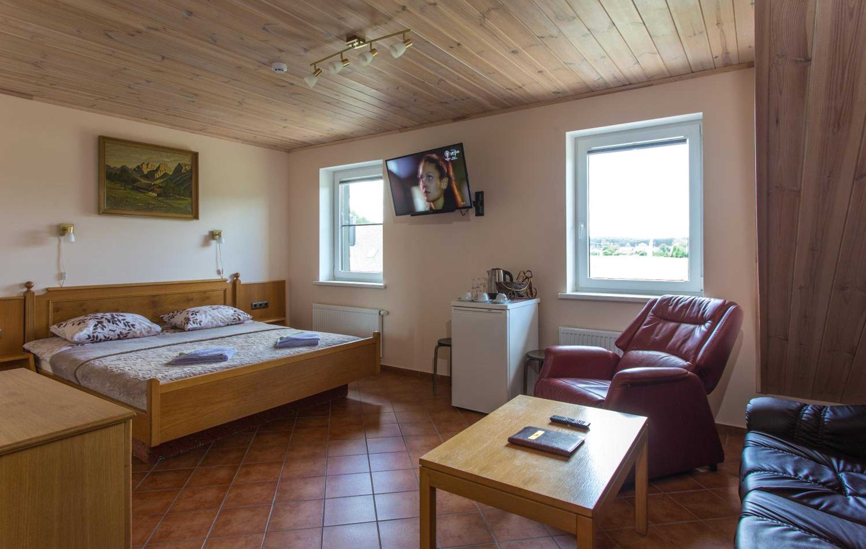Family Suite (2 Adults + 2 Children) - Photo 6