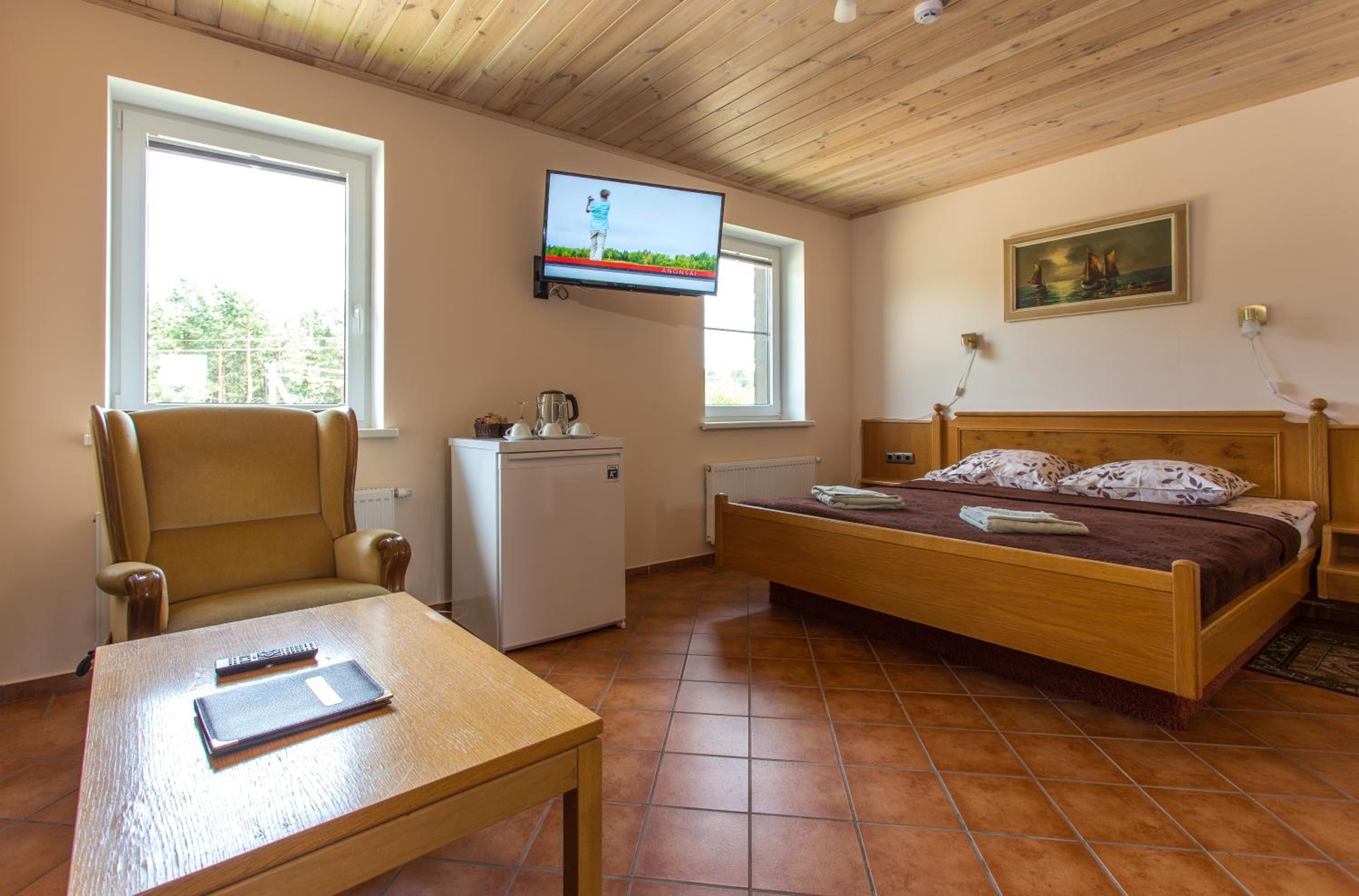Family Suite (2 Adults + 2 Children) - Photo 1