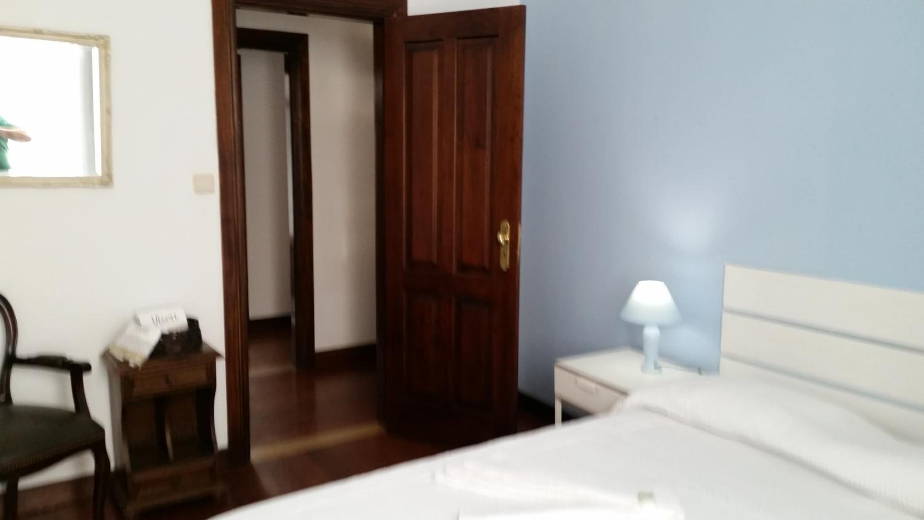 Double Room - Photo 3