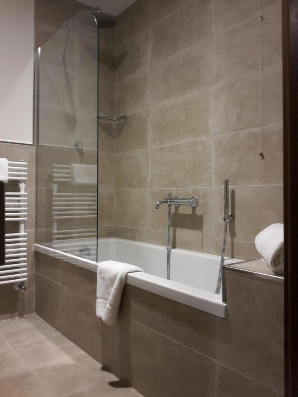 Superior Twin Room - Photo 5