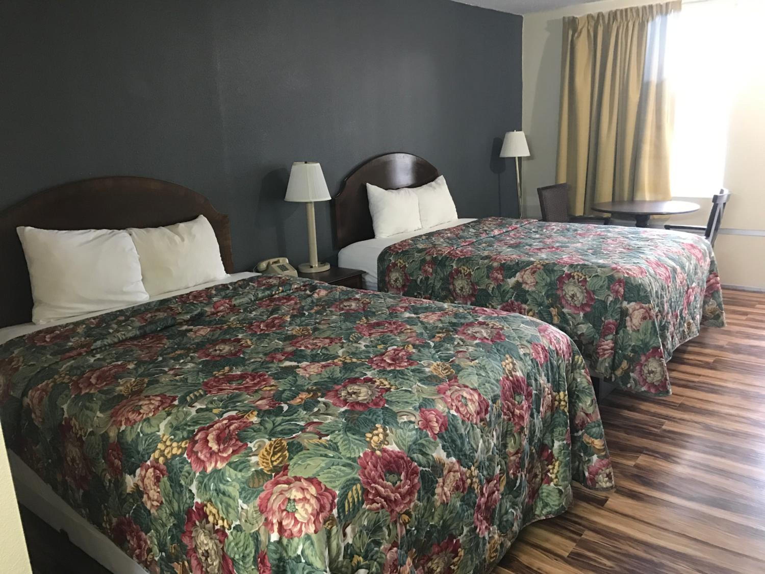 Double Room with Two Double Beds - Non-Smoking photo 2