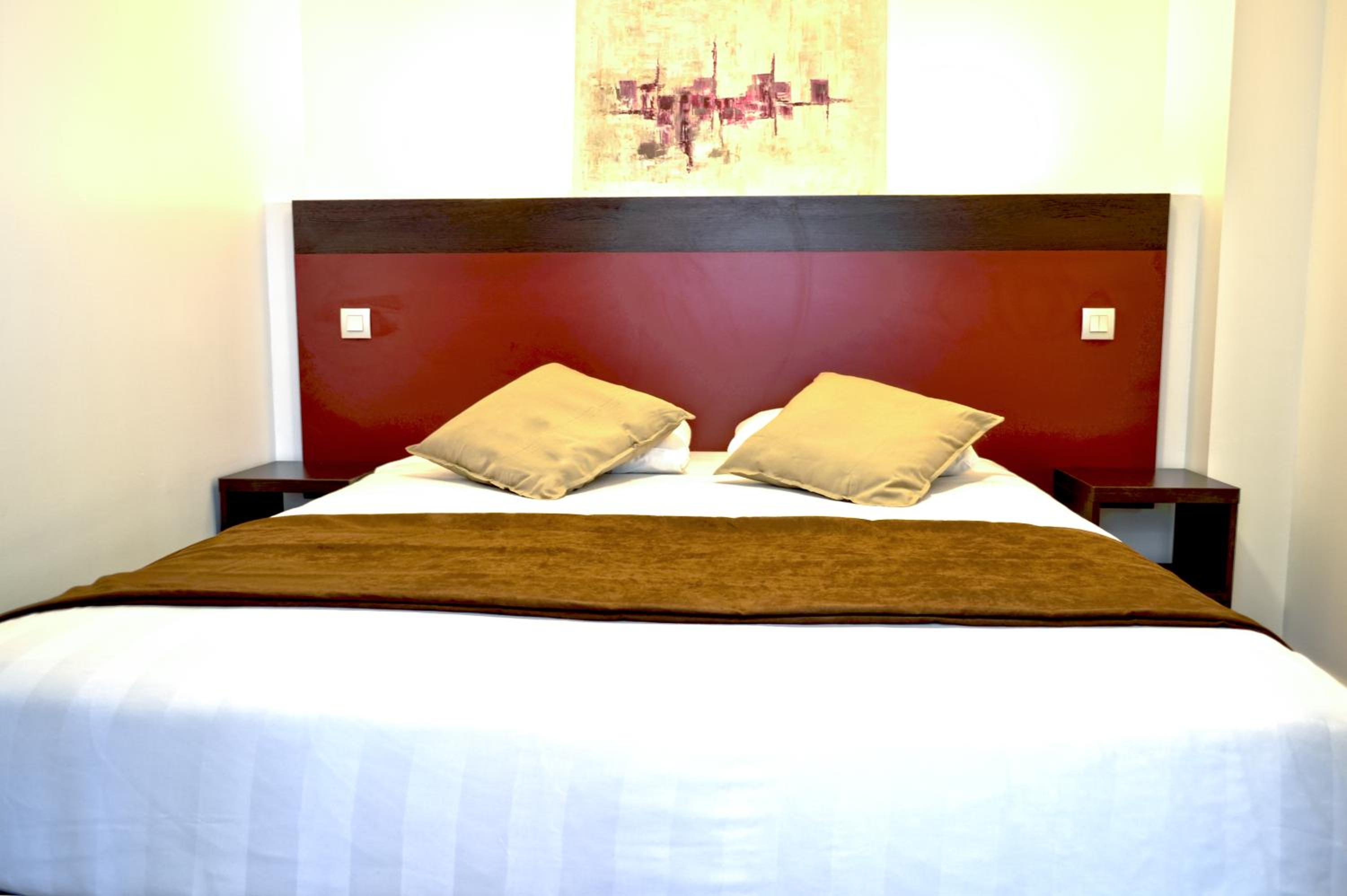 One-Bedroom Apartment (4 Adults)