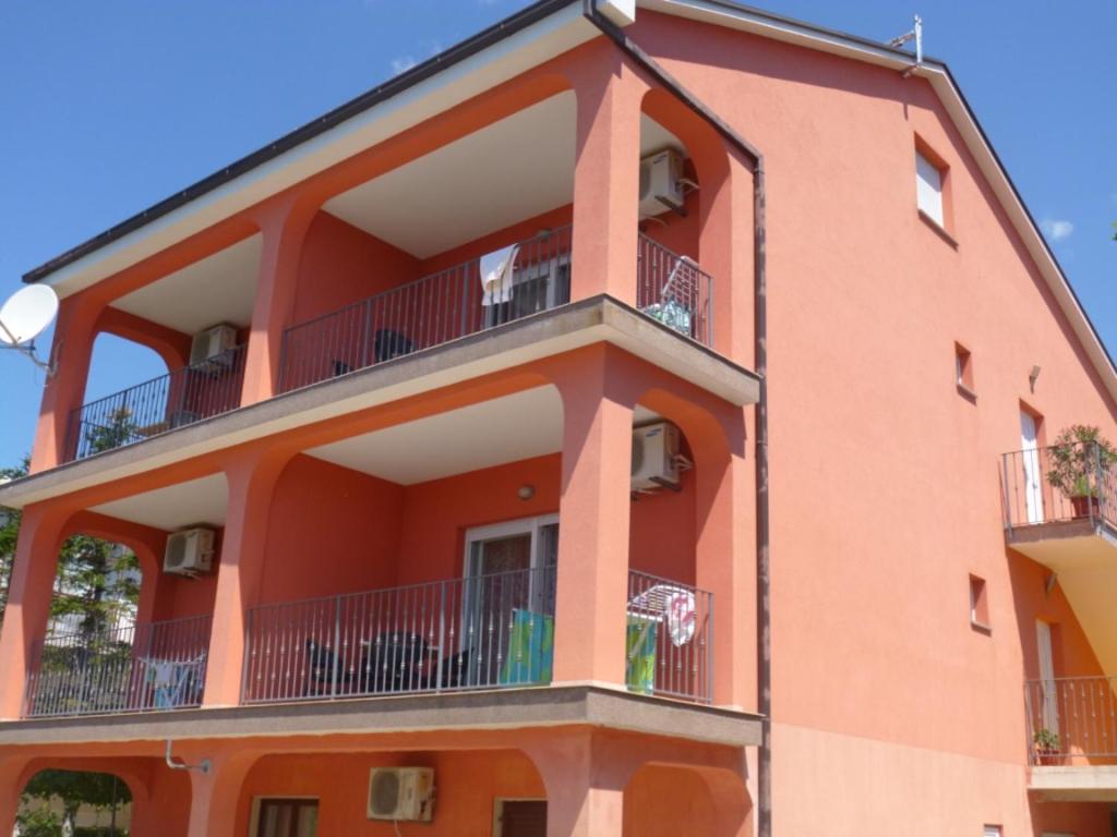 Apartment with Sea View - Photo 17