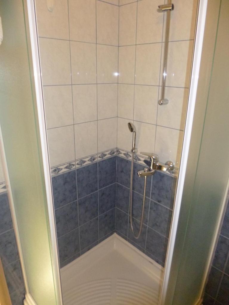Apartment with Sea View - Photo 7