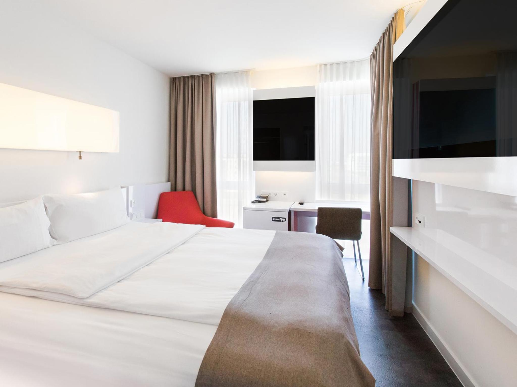 Standard Double Room - Photo 7