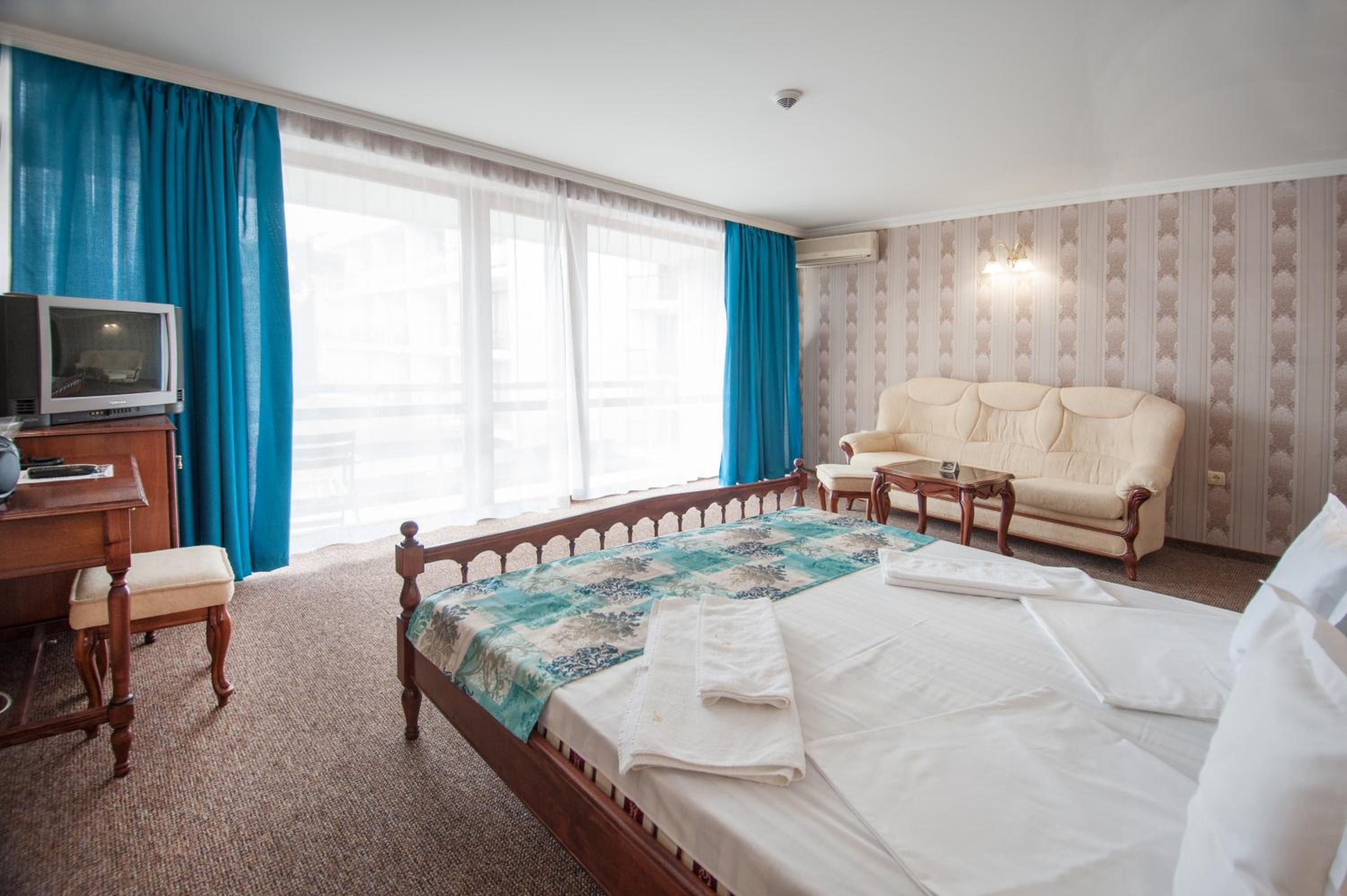 Double or Twin Room with Balcony